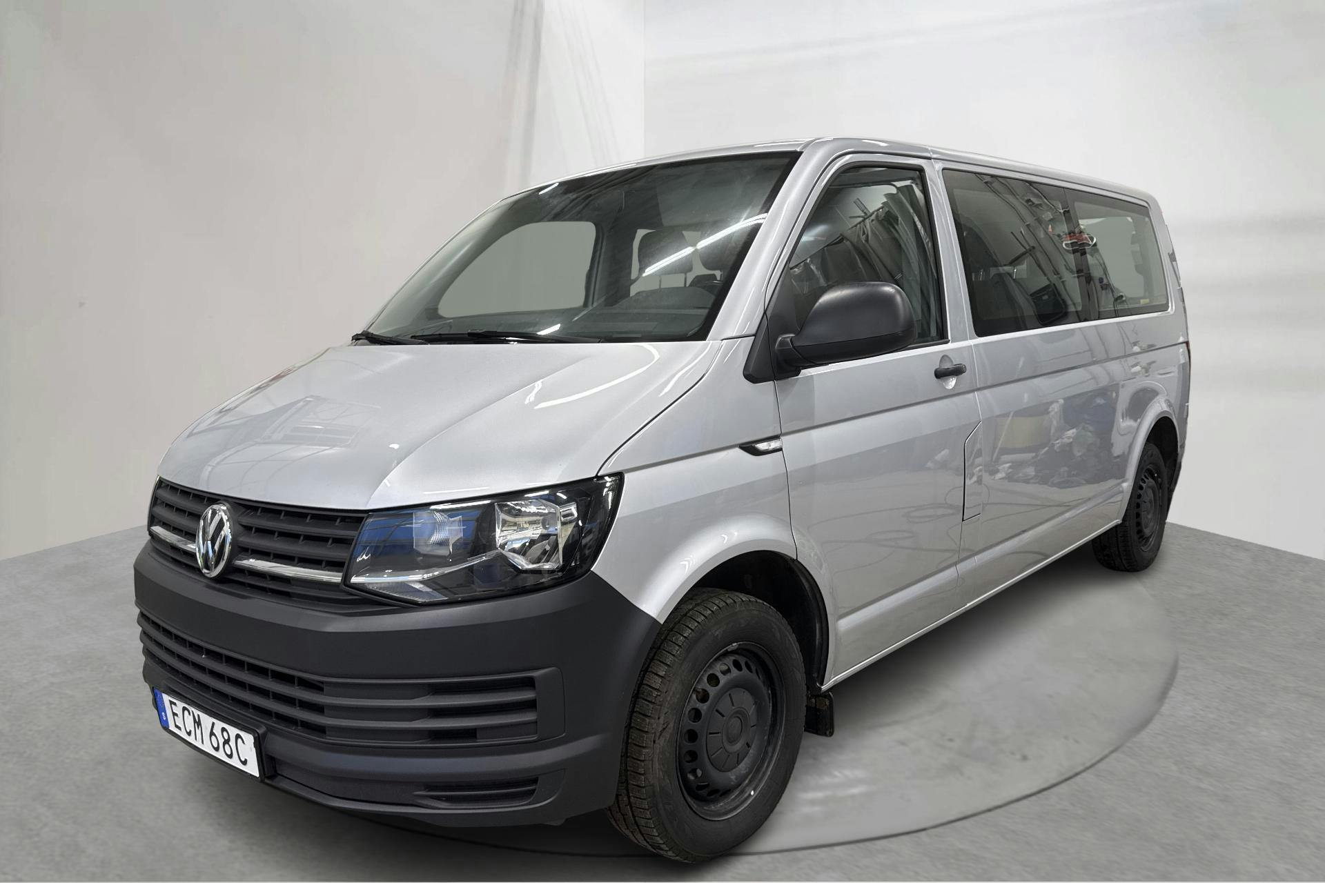 Presentation photo 1 of 14: VW Caravelle 2.0 TDI BMT (150hk) - 128 260 km - Automatic - silver - 2019