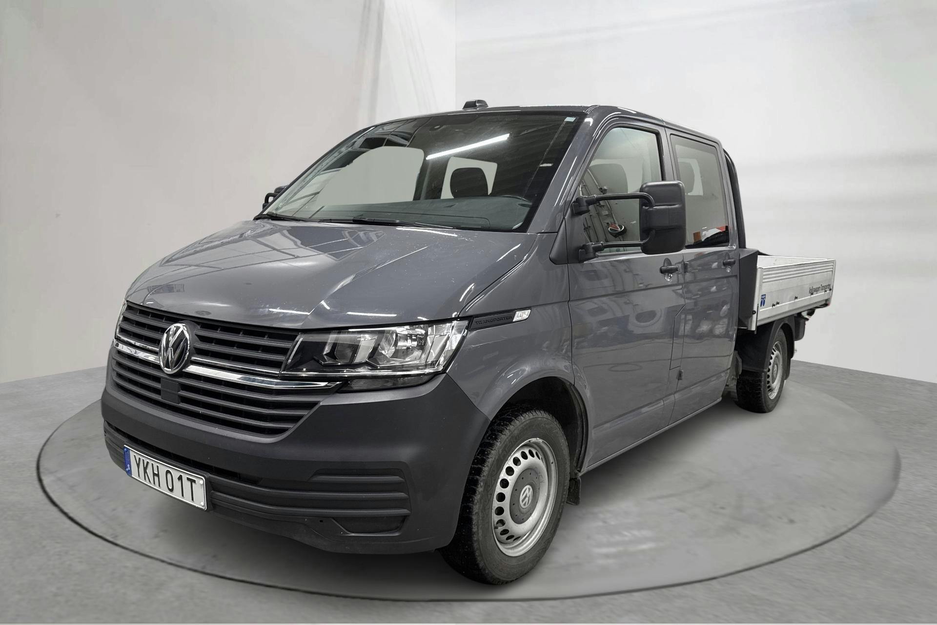 Presentationsfoto 1 av 14: VW Transporter Pickup T6.1 TDI (110hk) - 5 211 mil - Manuell - grå - 2023