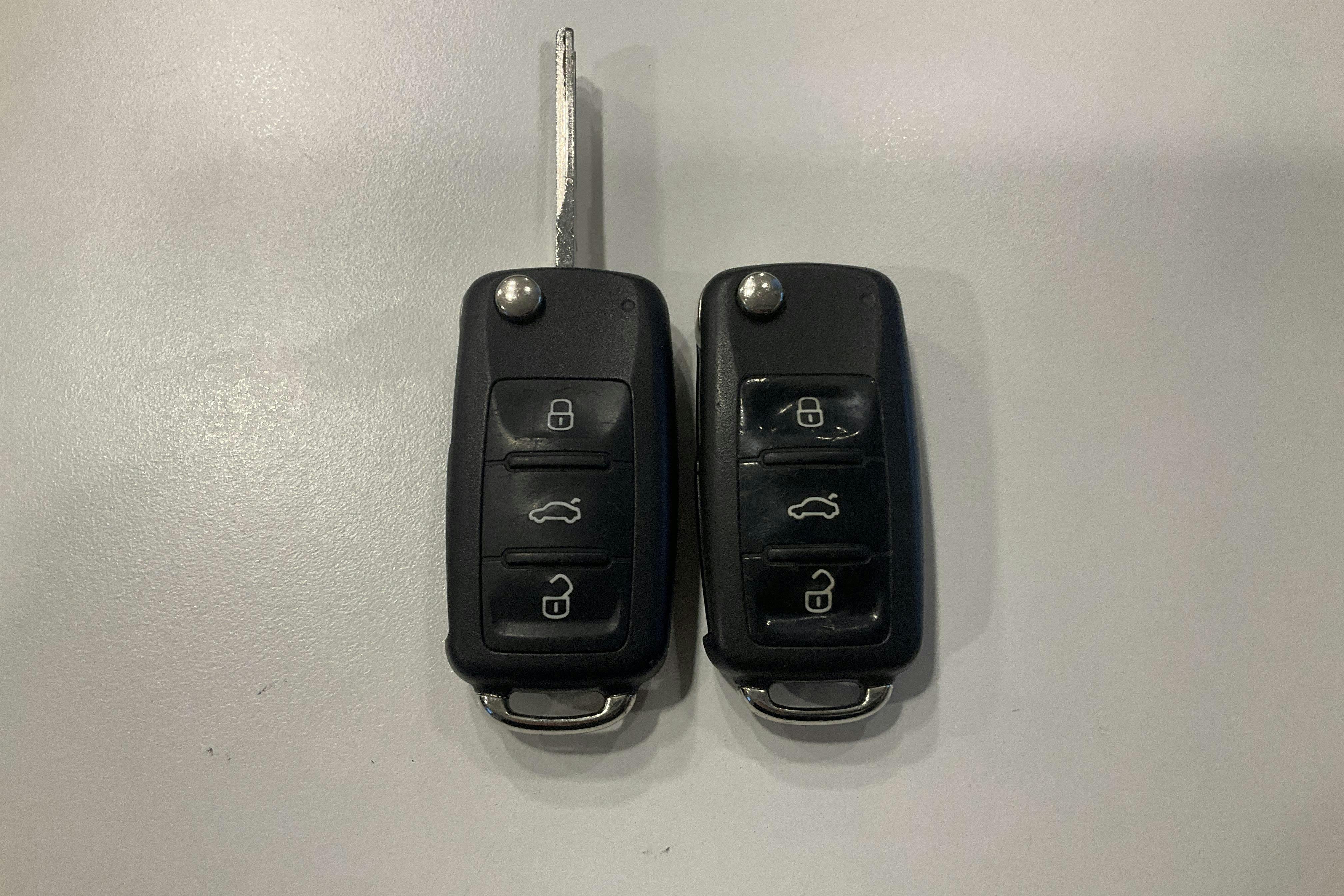 Presentationsfoto 16 av 16: VW Polo 1.4 5dr (85hk) - 7 577 mil - Automat - Dark Grey - 2010