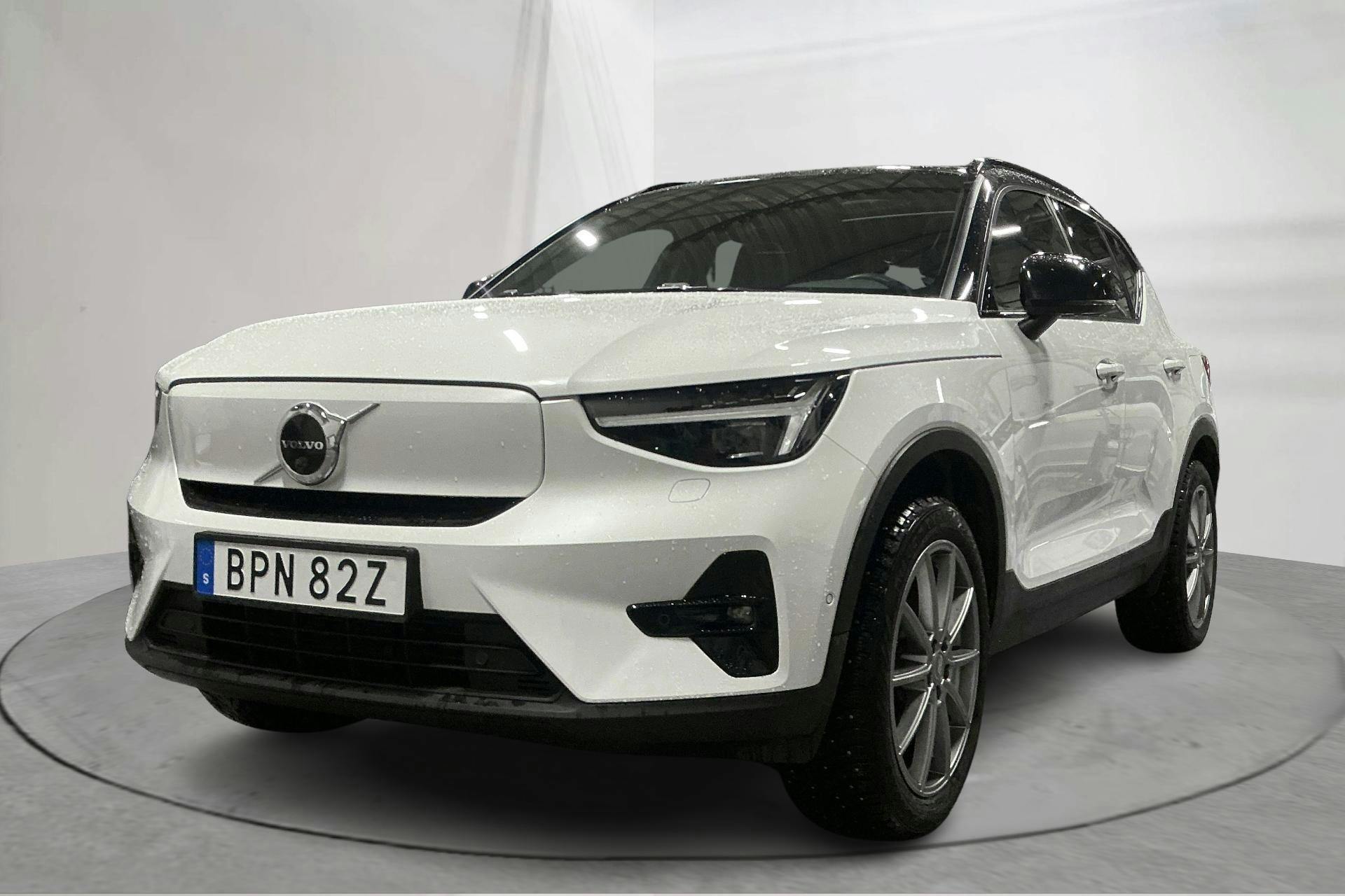Esitlusfoto 1 aadressil 19: Volvo XC40 P8 Recharge Twin AWD (408hk) - 74 630 km - Automaatne - valge - 2023