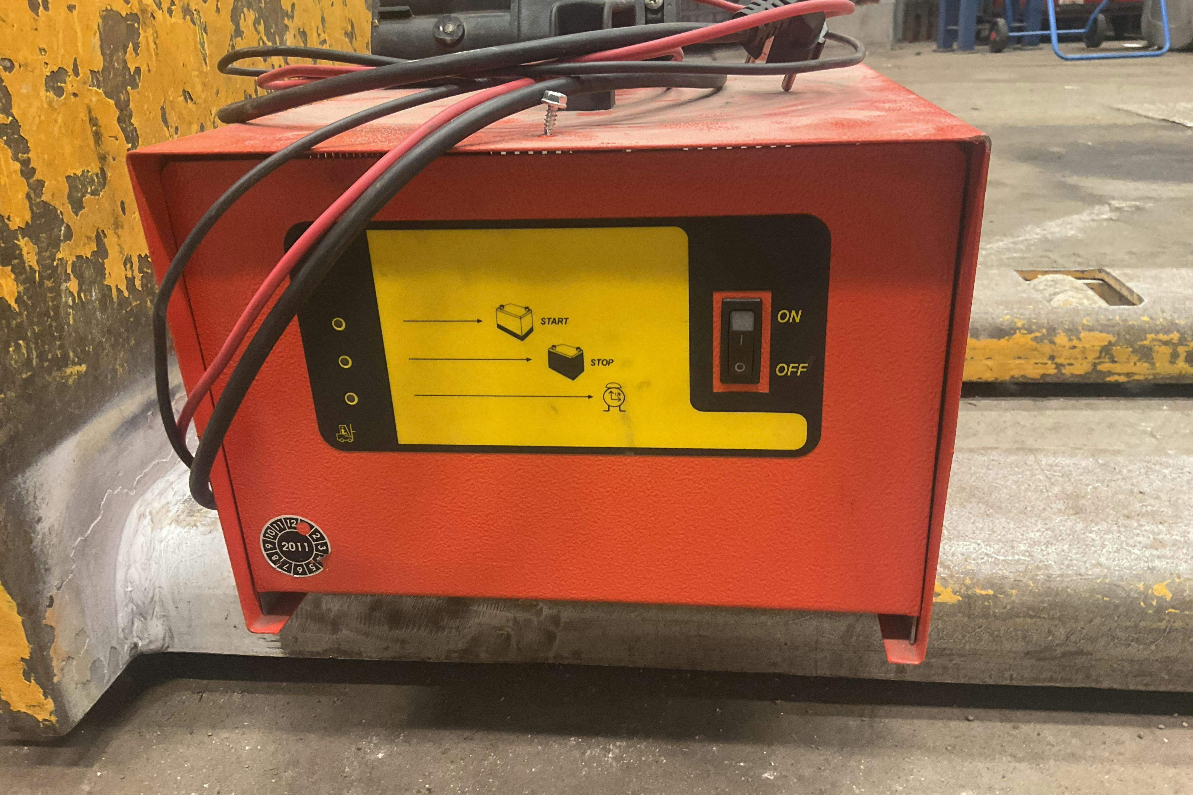 Presentationsfoto 23 av 23: Jungheinich Ledstaplare - 1 km - 1982