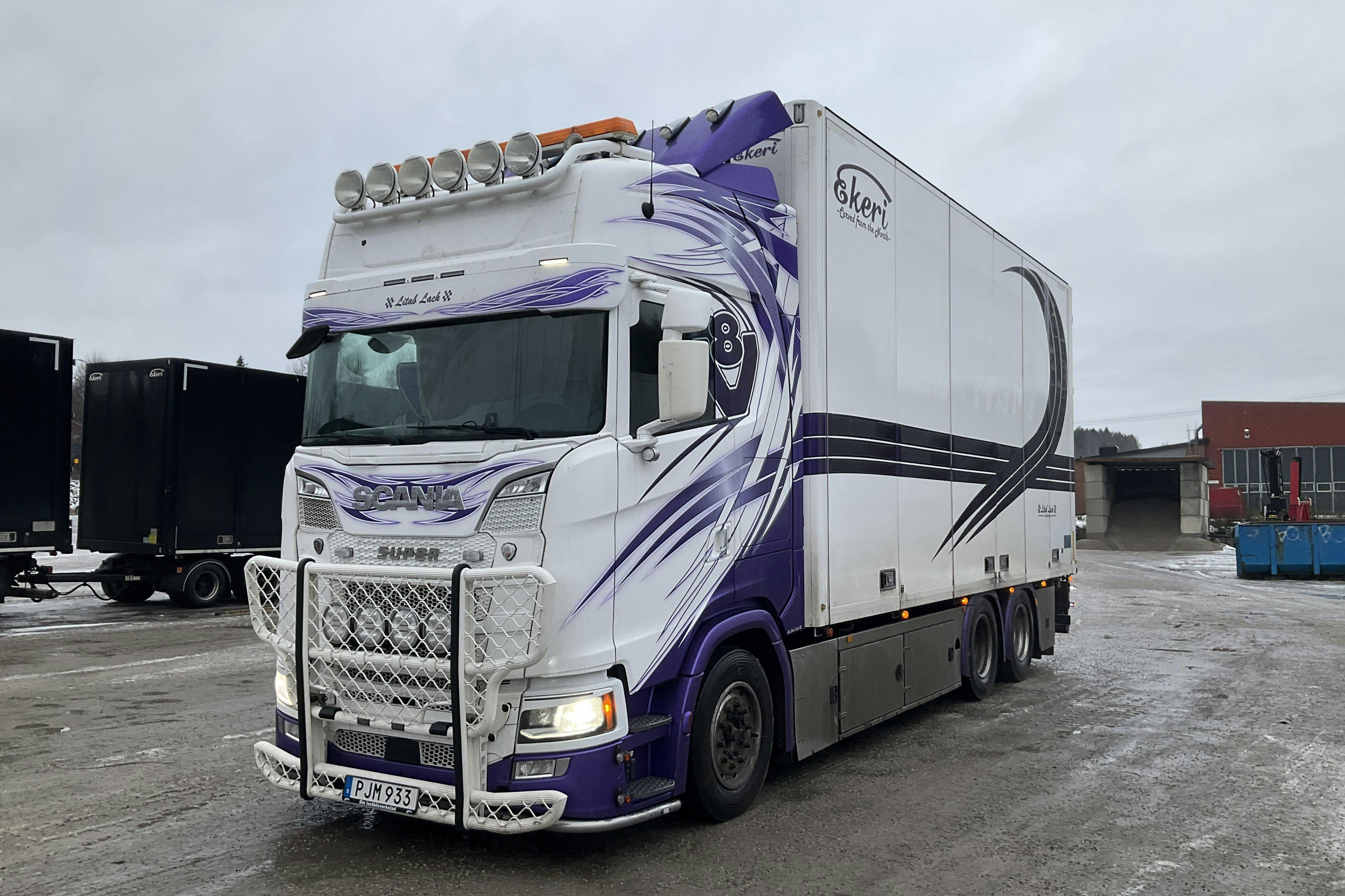 Presentation photo 1 of 51: Scania S730B6x2LB - 1 055 556 km - Automatic - white - 2017