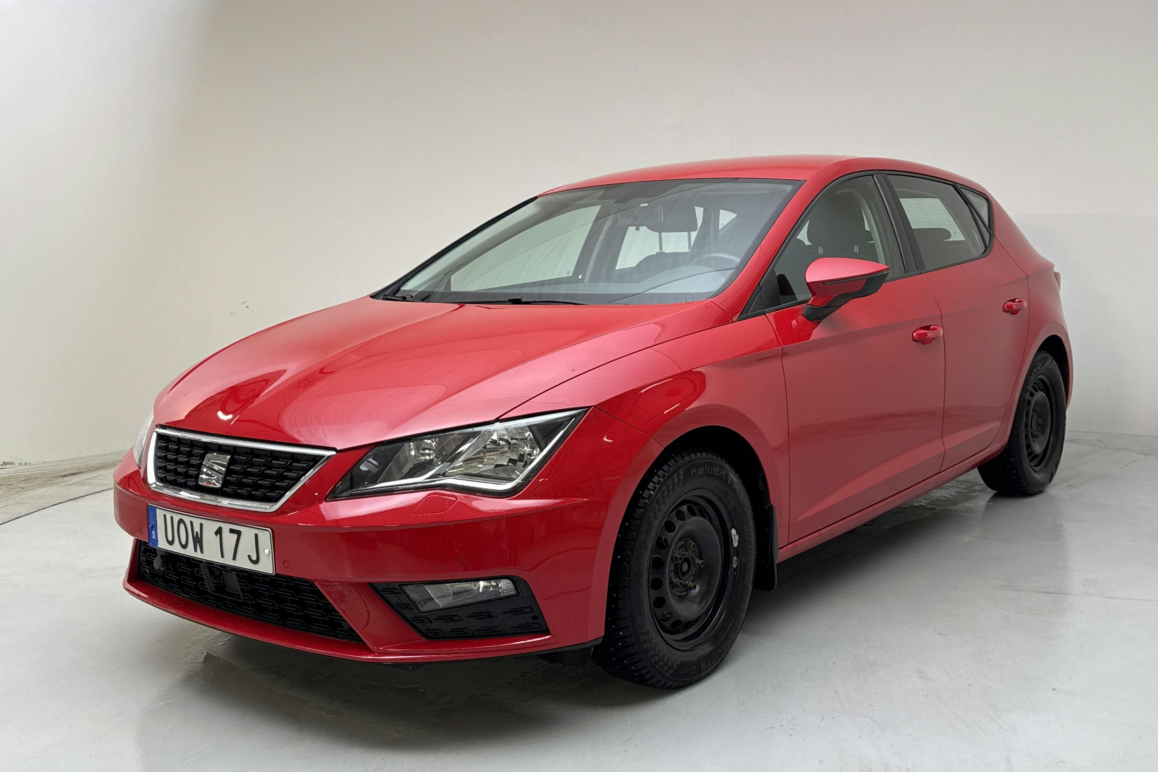 Presentation photo 1 of 13: Seat Leon 1.5 TGI ST (130hk) - 118 490 km - Automatic - red - 2020