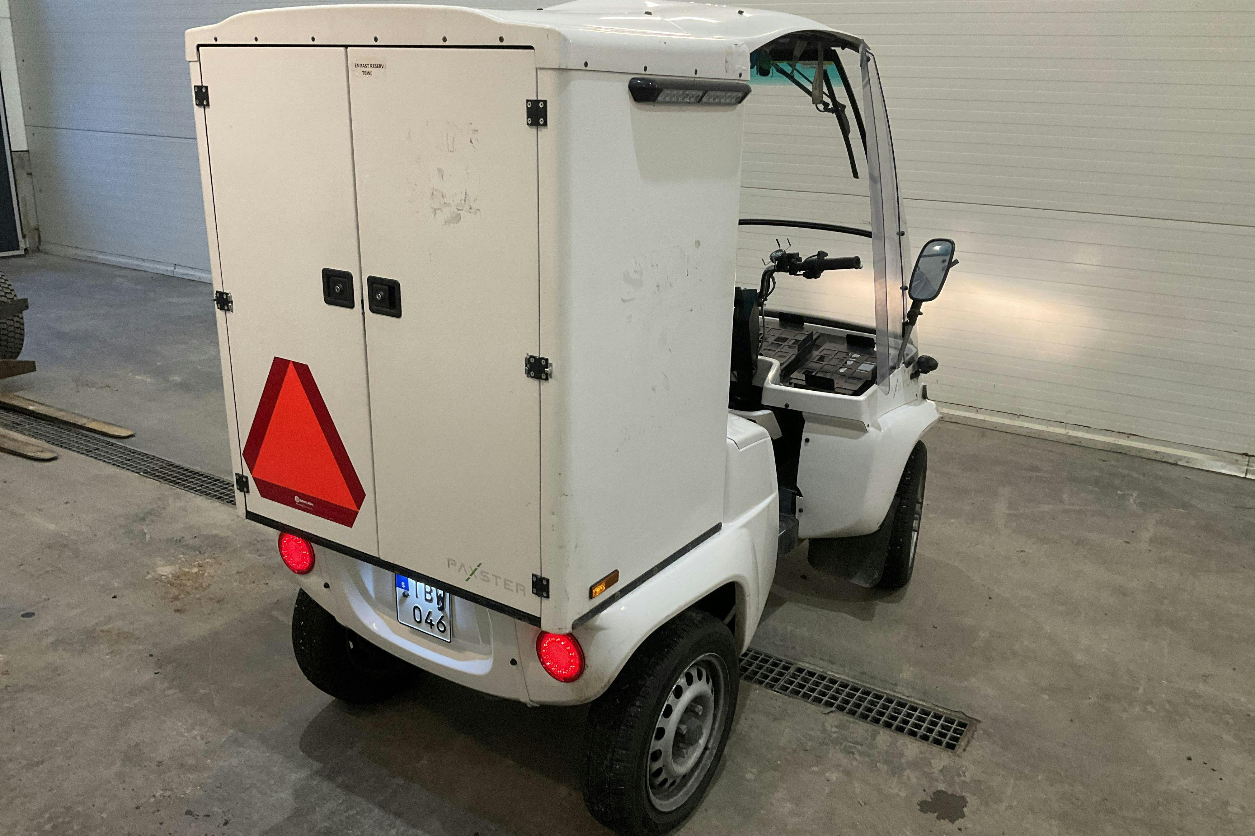 Presentationsfoto 2 av 15: PAXSTER Cargo EDV 1601 - 71 125 km - Automat - vit - 2018