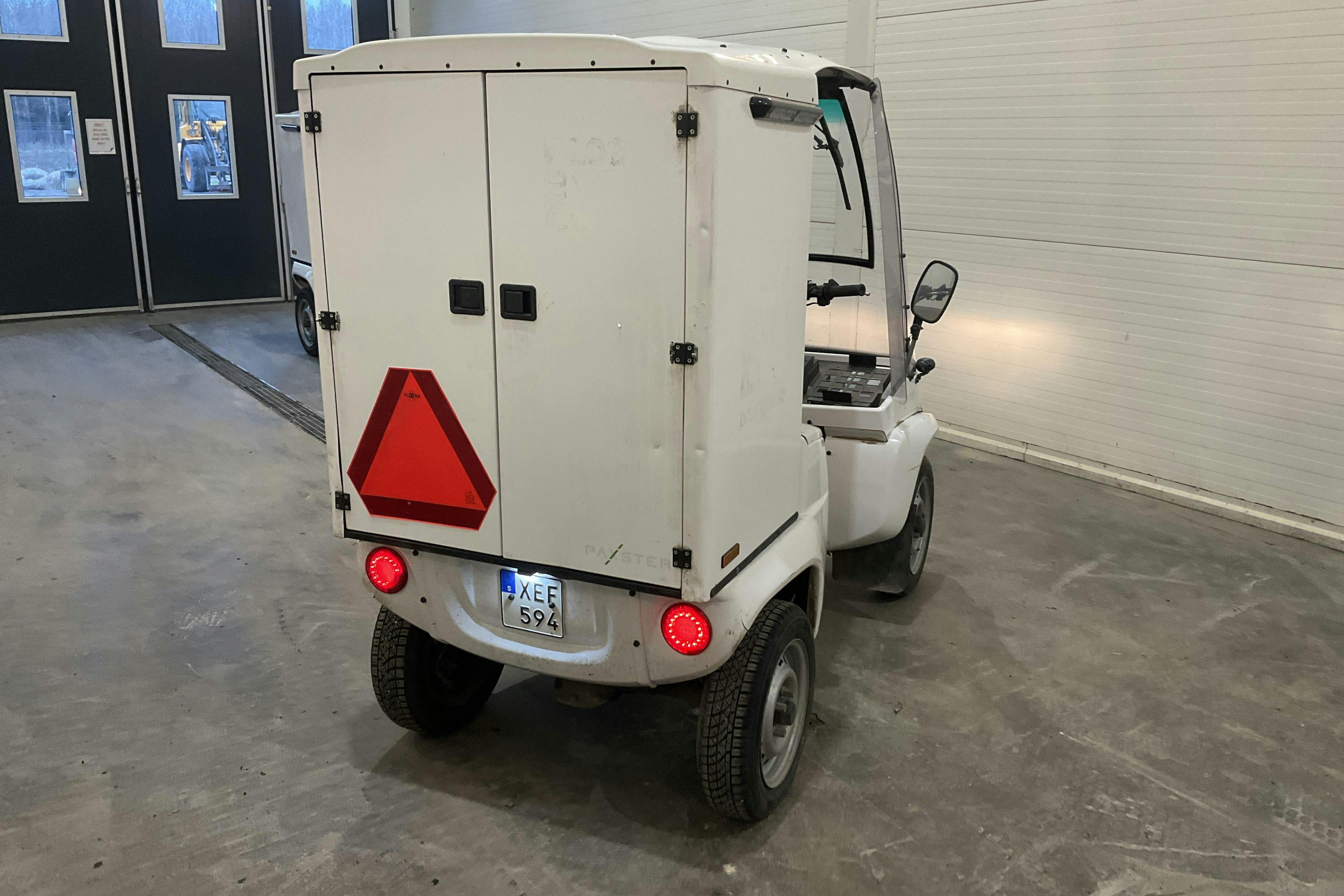 Presentationsfoto 2 av 15: PAXSTER Cargo EDV 16011 - 27 485 km - Automat - vit - 2018