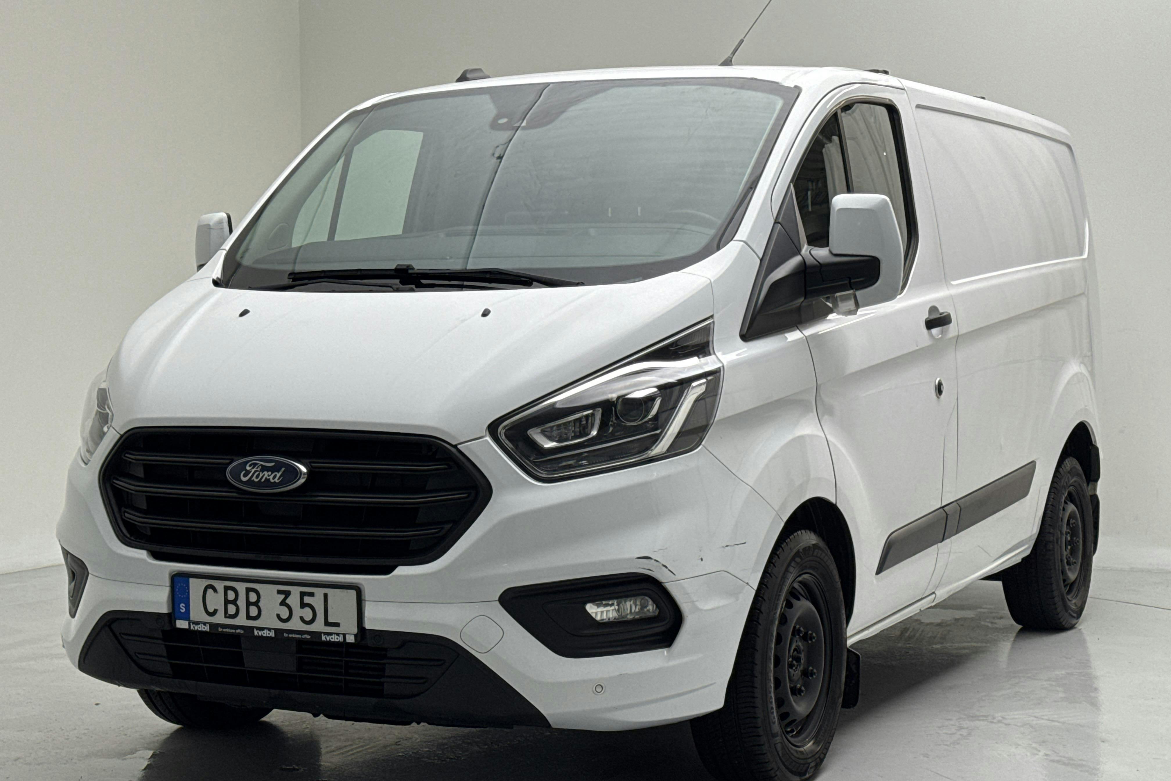 Presentationsfoto 1 av 13: Ford Transit Custom 340 2.0 TDCi 2WD Skåp (130hk) - 13 409 mil - Automat - vit - 2020