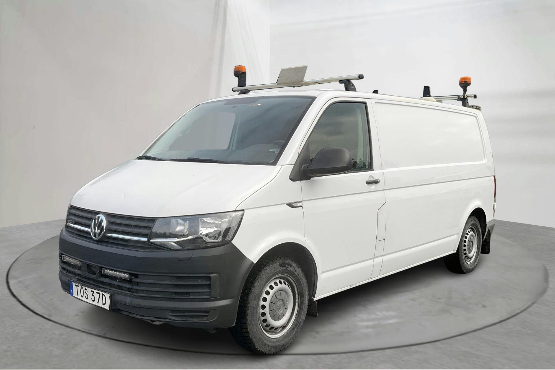 Presentationsfoto 1 av 12: VW Transporter T6 2.0 TDI BMT Skåp 4MOTION (150hk) - 22 885 mil - Manuell - vit - 2019