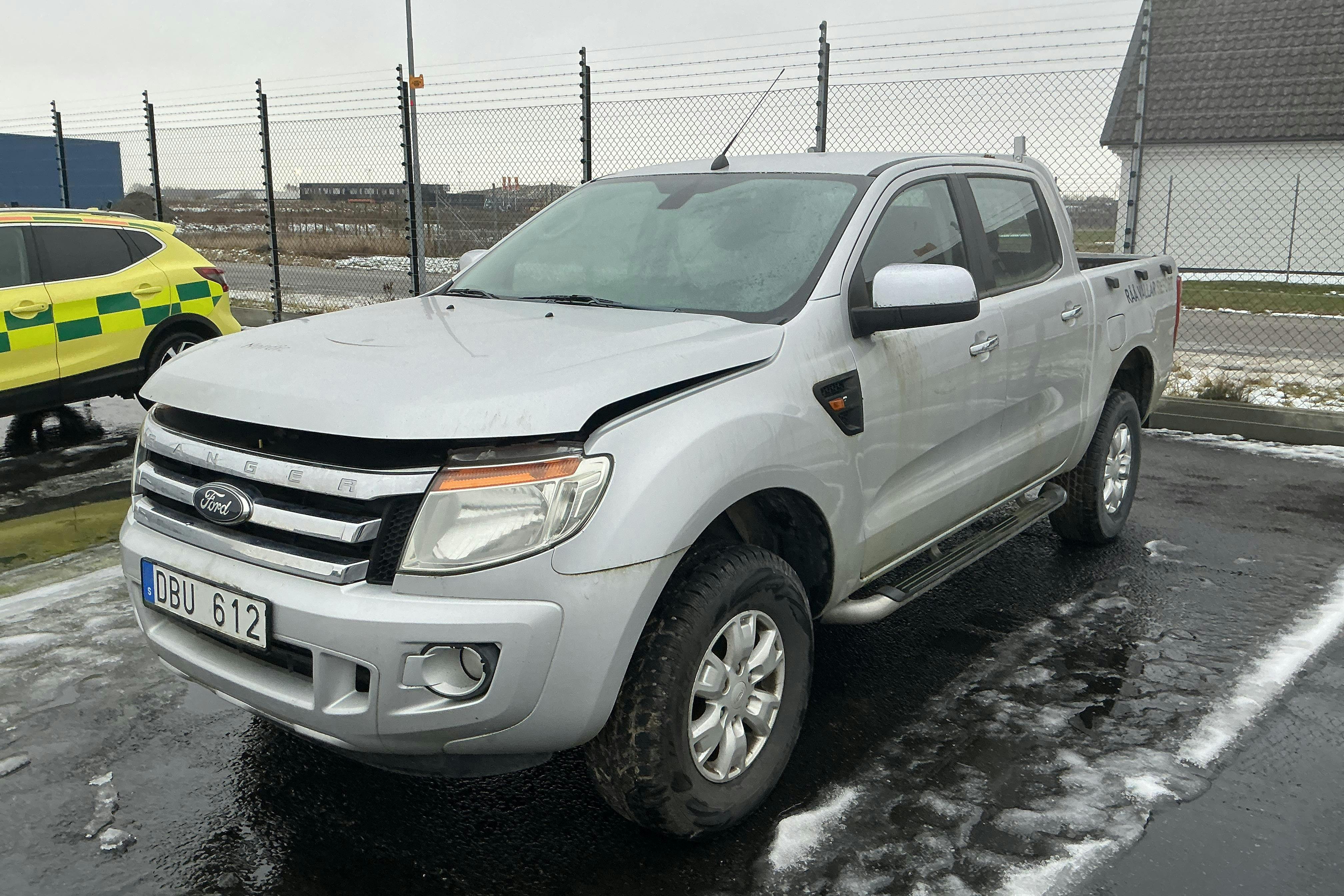 Presentationsfoto 1 av 10: Ford Ranger 2.2 TDCi 4WD (150hk) - 18 460 mil - Manuell - grå - 2013