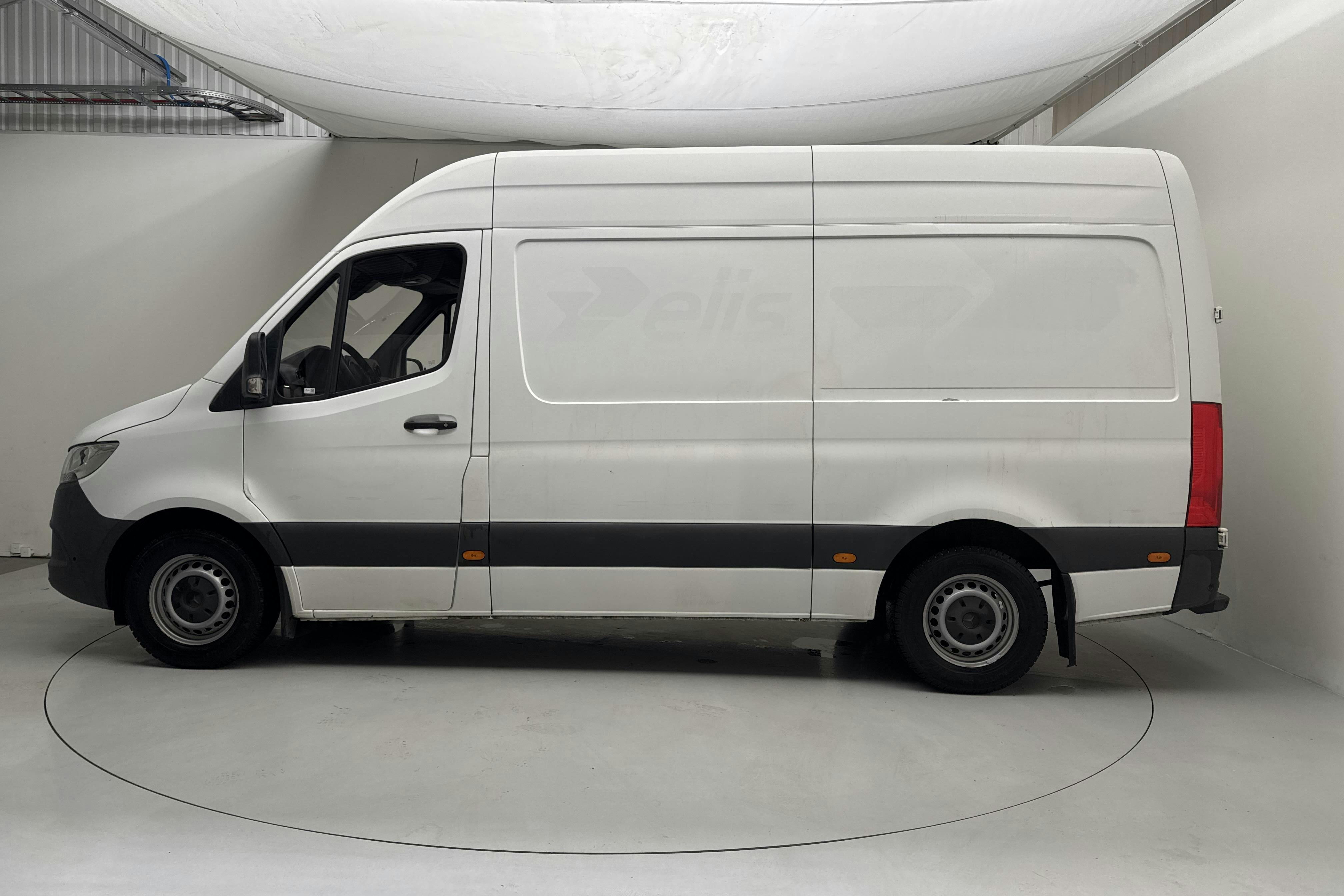 Presentationsfoto 2 av 14: Mercedes Sprinter 315 CDI Skåp RWD (150hk) - 9 776 mil - Automat - vit - 2021