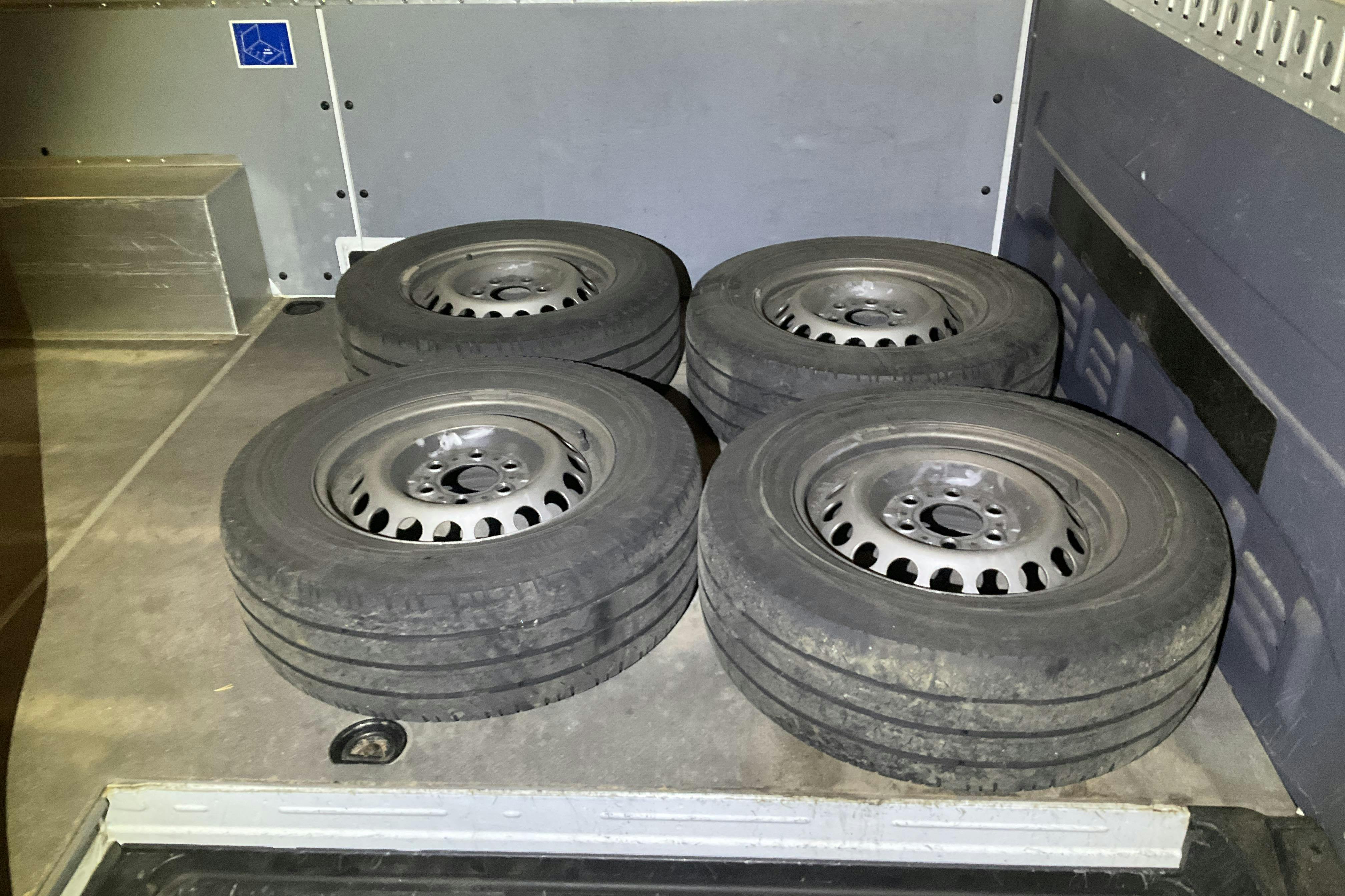 Presentationsfoto 14 av 14: Mercedes Sprinter 315 CDI Skåp RWD (150hk) - 9 776 mil - Automat - vit - 2021