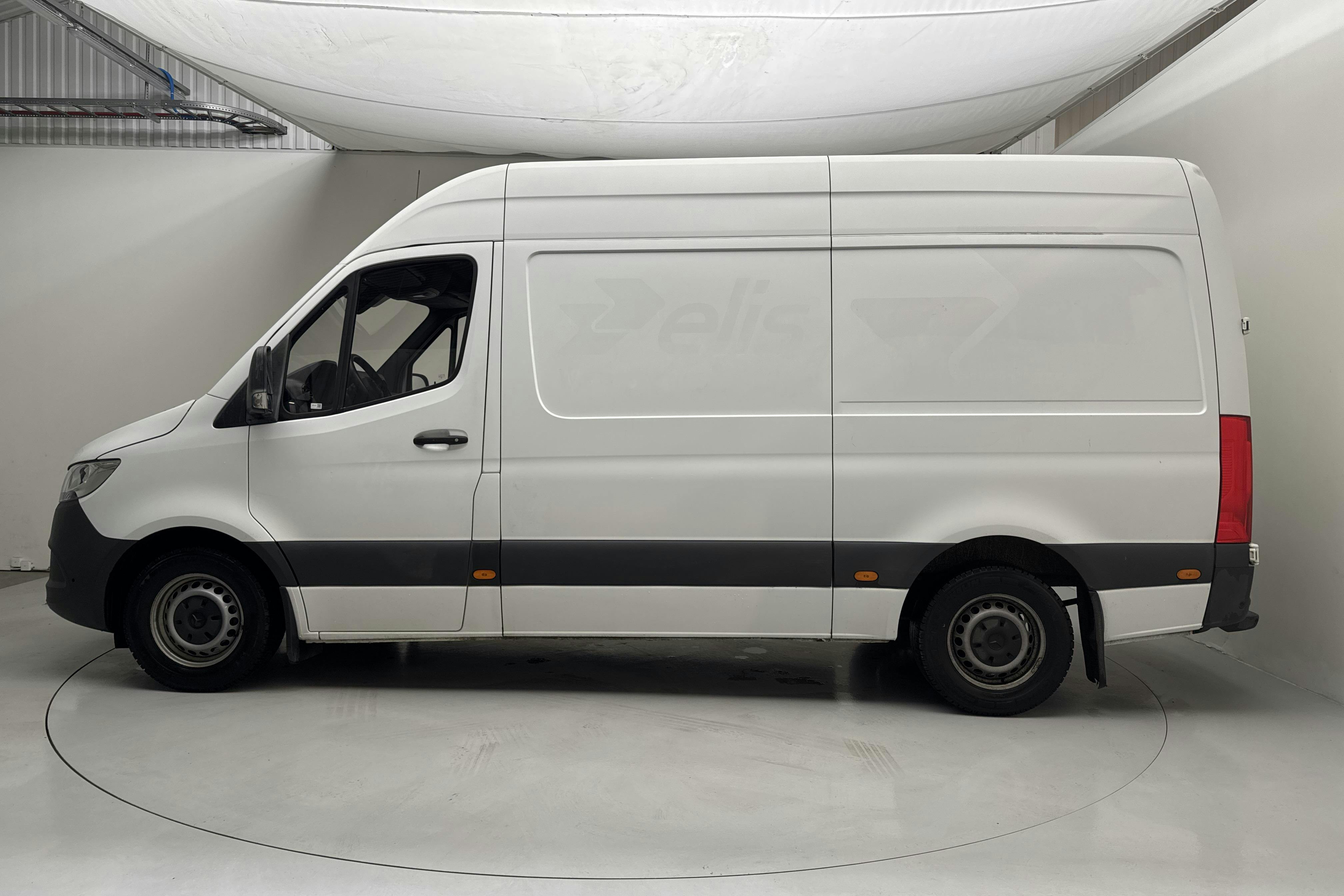 Presentationsfoto 2 av 14: Mercedes Sprinter 315 CDI Skåp RWD (150hk) - 9 866 mil - Automat - vit - 2021