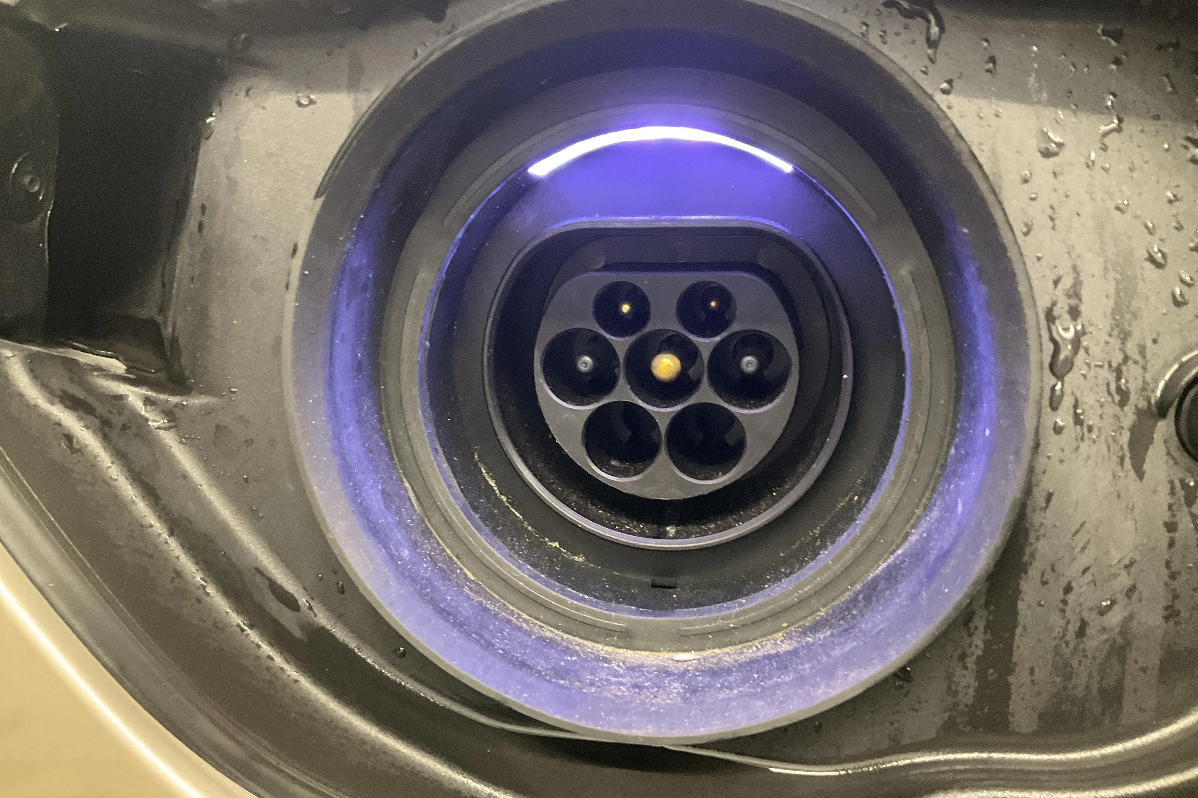 Presentation photo 17 of 17: Volvo V60 T6 AWD Recharge (350hk) - 60 330 km - Automatic - Light Grey - 2023