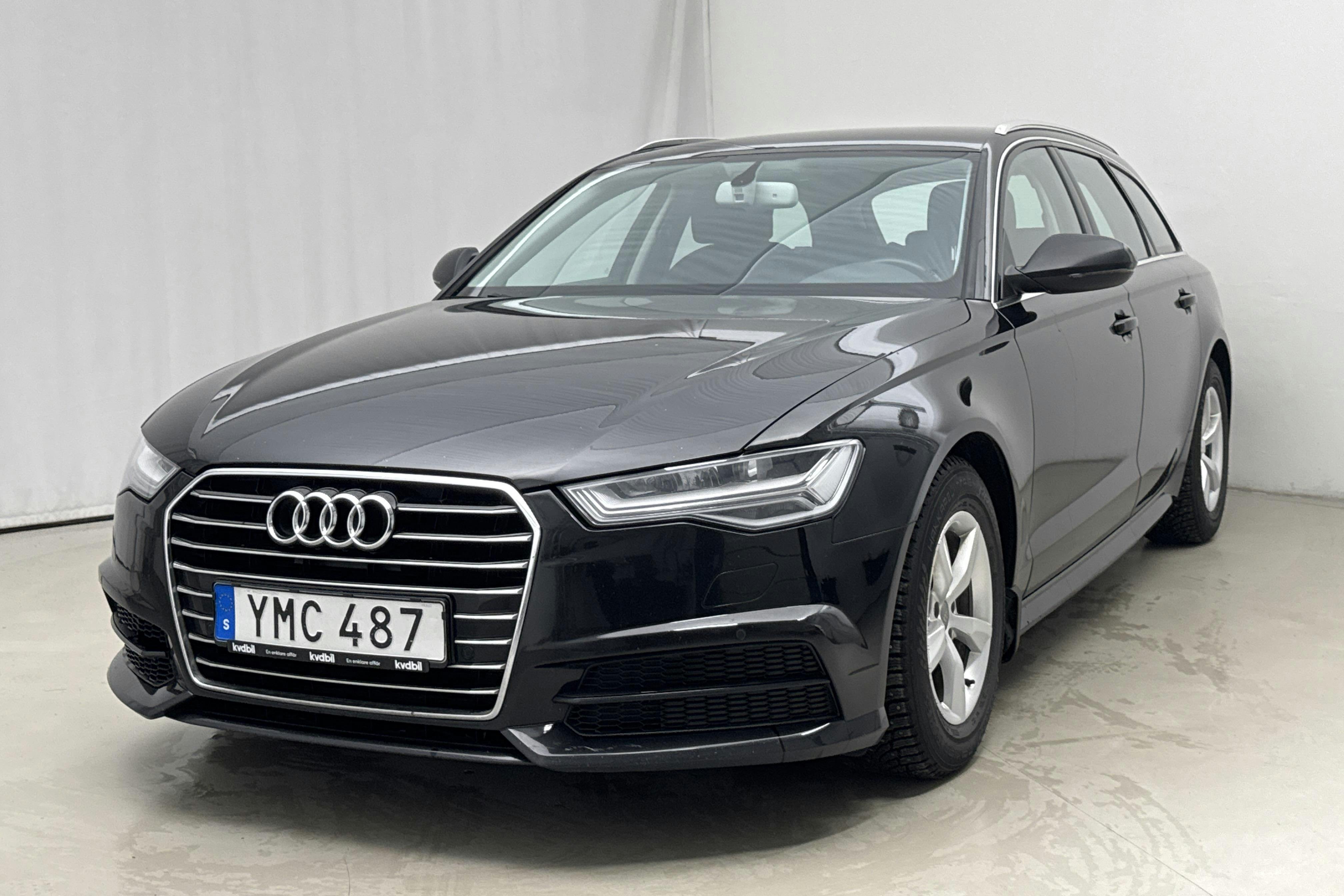 Presentationsfoto 1 av 15: Audi A6 2.0 TDI Avant (190hk) - 15 161 mil - Automat - svart - 2018