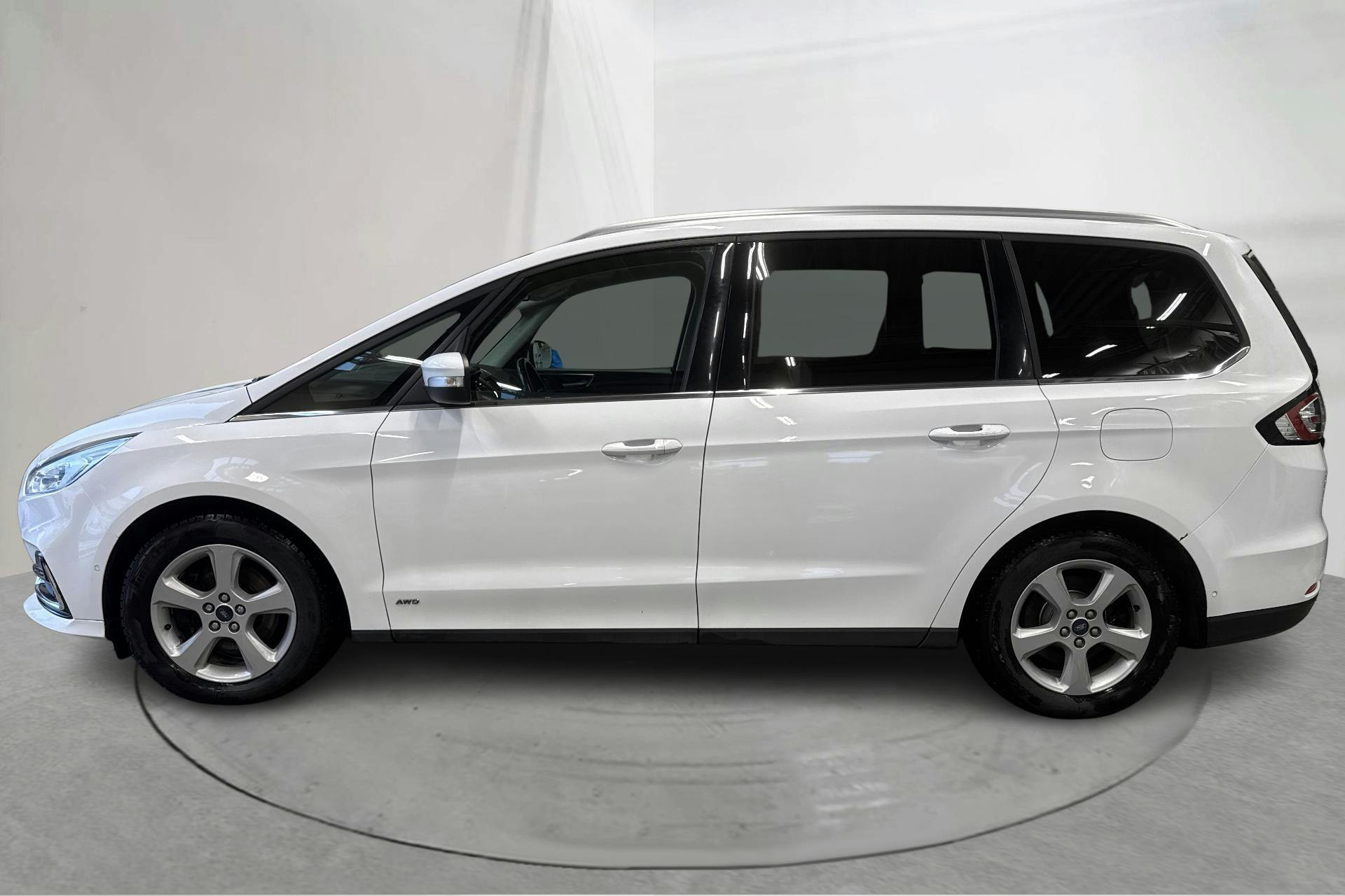 Presentationsfoto 2 av 17: Ford Galaxy 2.0 TDCI AWD (190hk) - 15 384 mil - Automat - vit - 2020