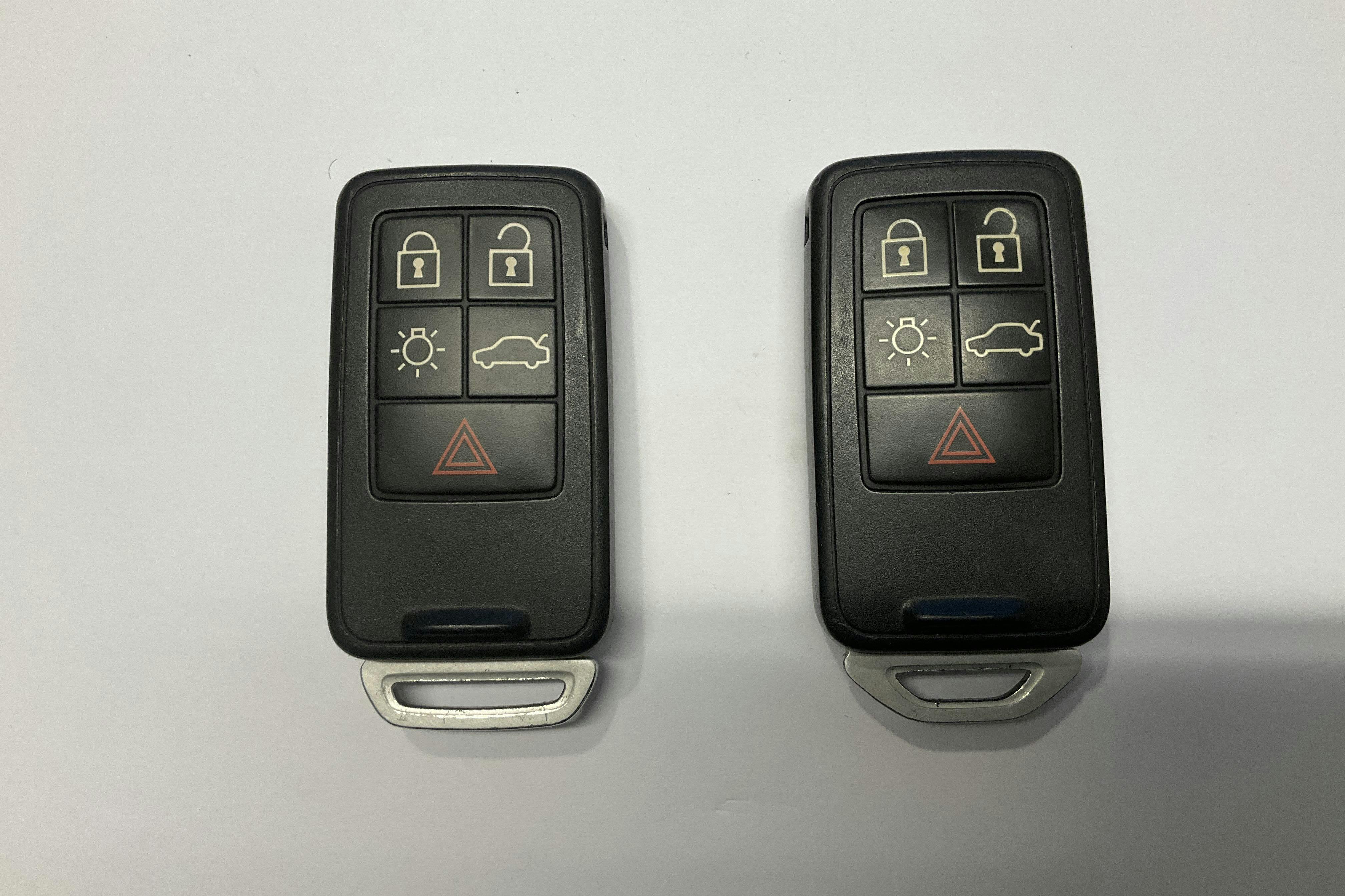 Presentationsfoto 13 av 13: Volvo V40 D2 (115hk) - 18 693 mil - Automat - vit - 2014