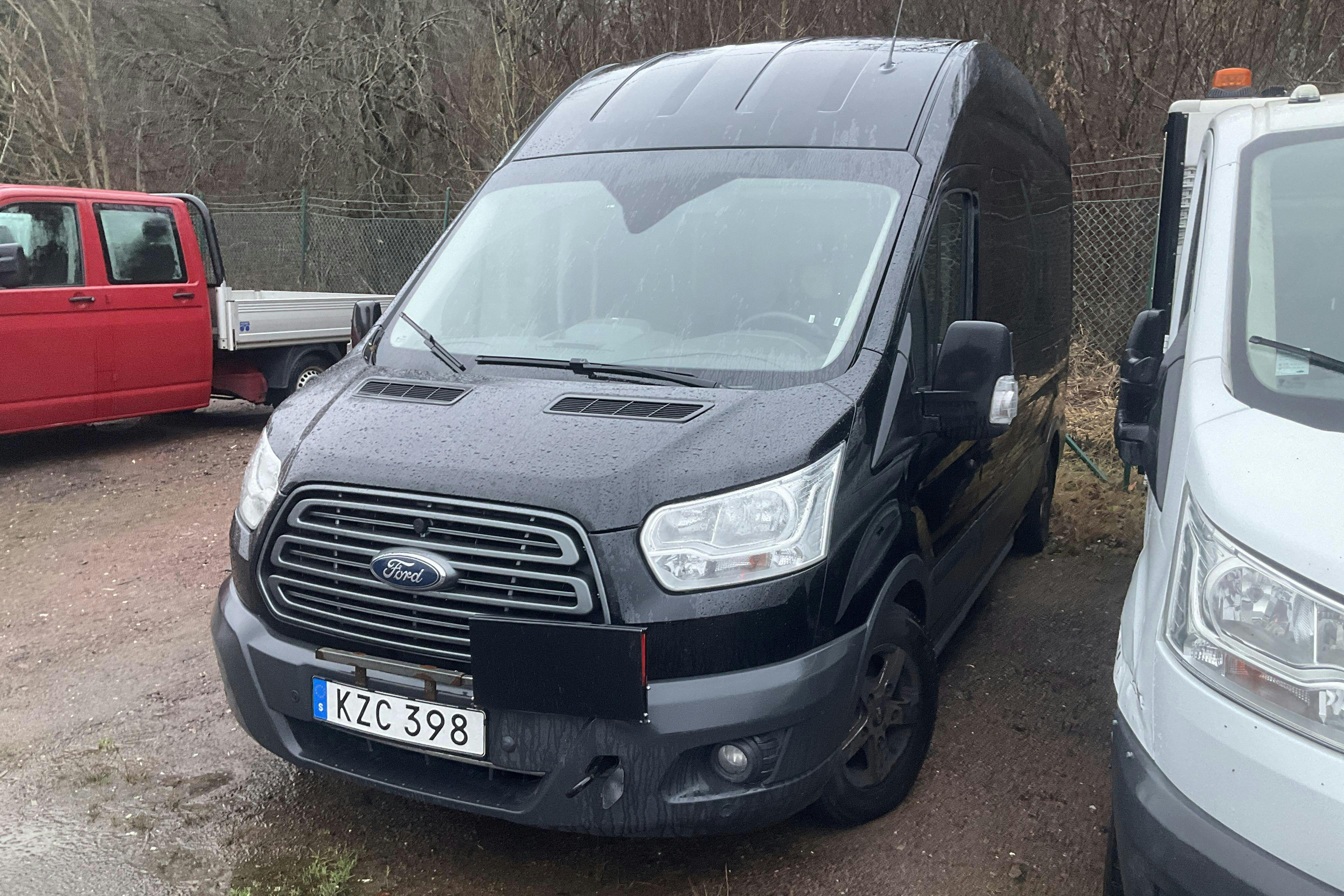 Zdjęcie prezentacyjne 1 z 14: Ford Transit 310 2.0 TDCi 2WD Skåp (130hk) - 478 190 km - Manualna - czarny - 2018