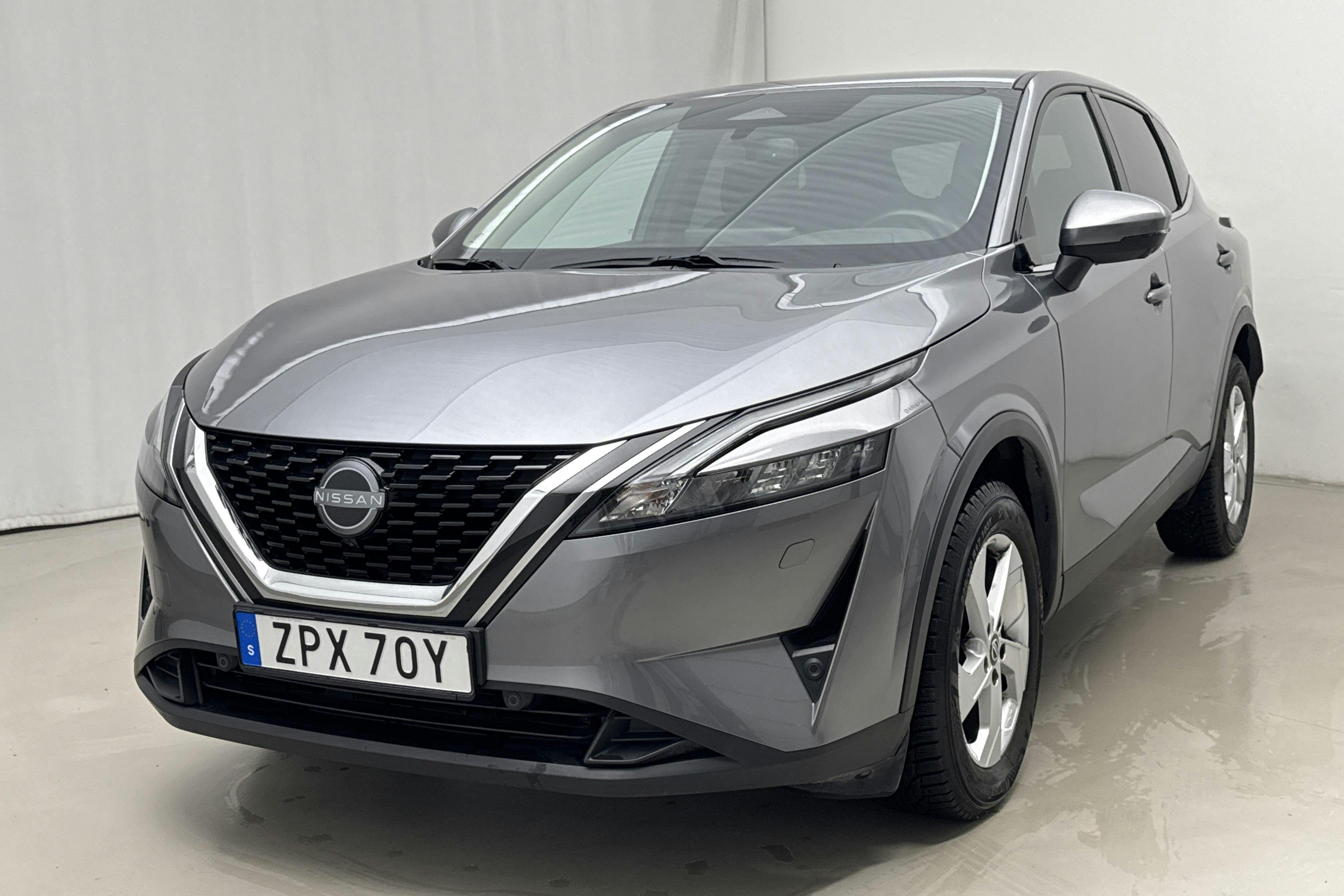 Presentation photo 1 of 15: Nissan Qashqai 1.3 MHEV (158hk) - 21 130 km - Automatic - gray - 2022