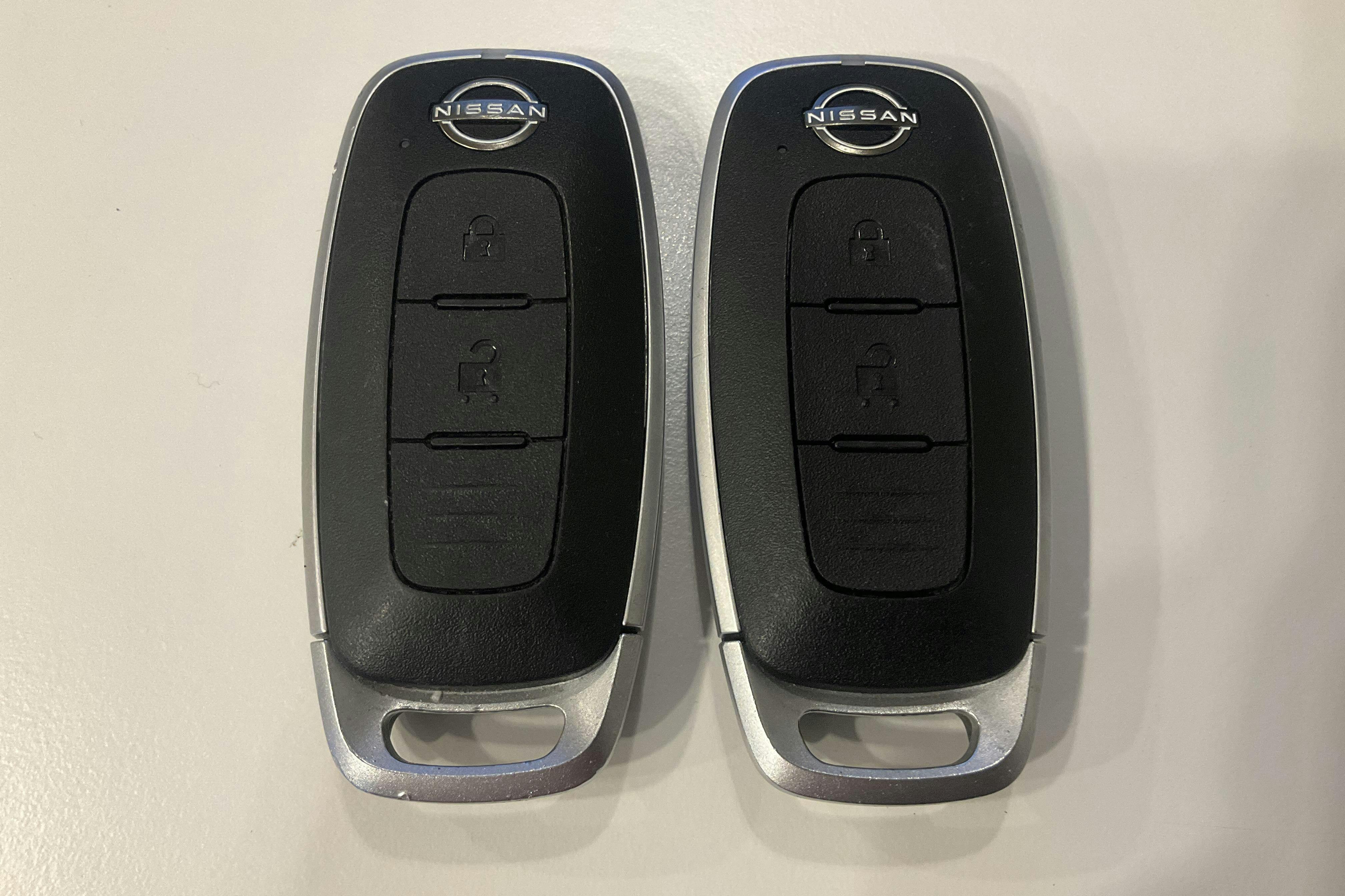 Presentation photo 15 of 15: Nissan Qashqai 1.3 MHEV (158hk) - 21 130 km - Automatic - gray - 2022