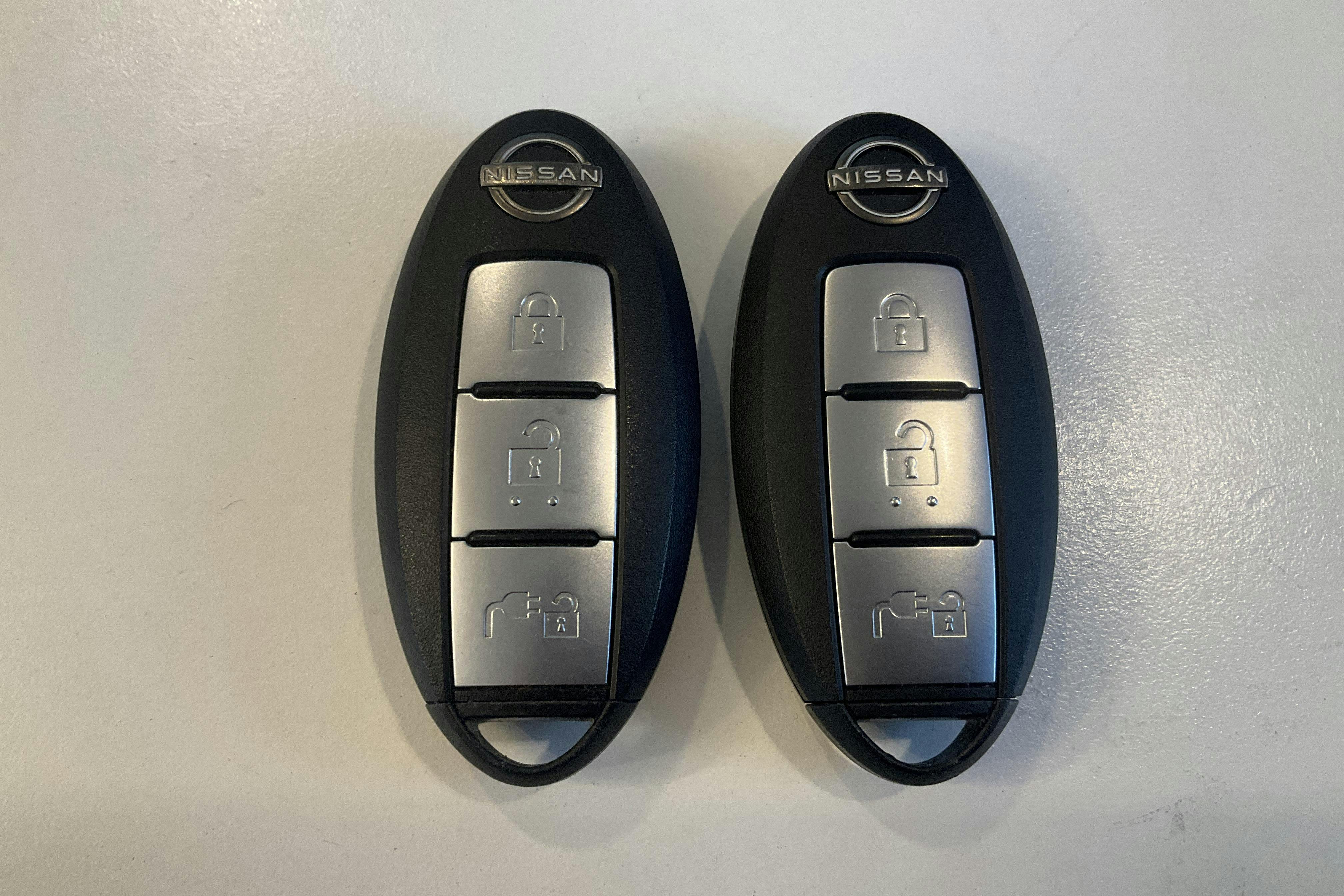 Presentation photo 21 of 21: Nissan LEAF 5dr 39kWh (150hk) - 42 510 km - Automatic - red - 2022