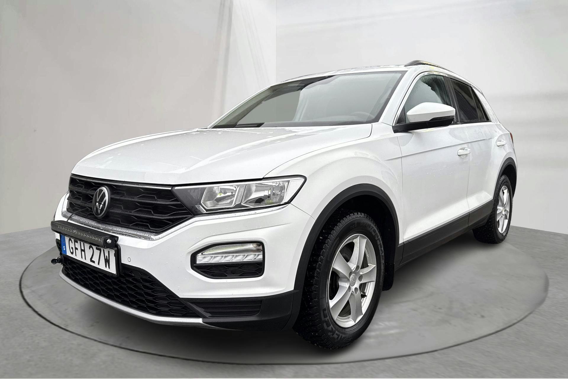 Presentationsfoto 1 av 17: VW T-Roc 2.0 TDI 4MOTION (150hk) - 23 369 mil - Automat - vit - 2021