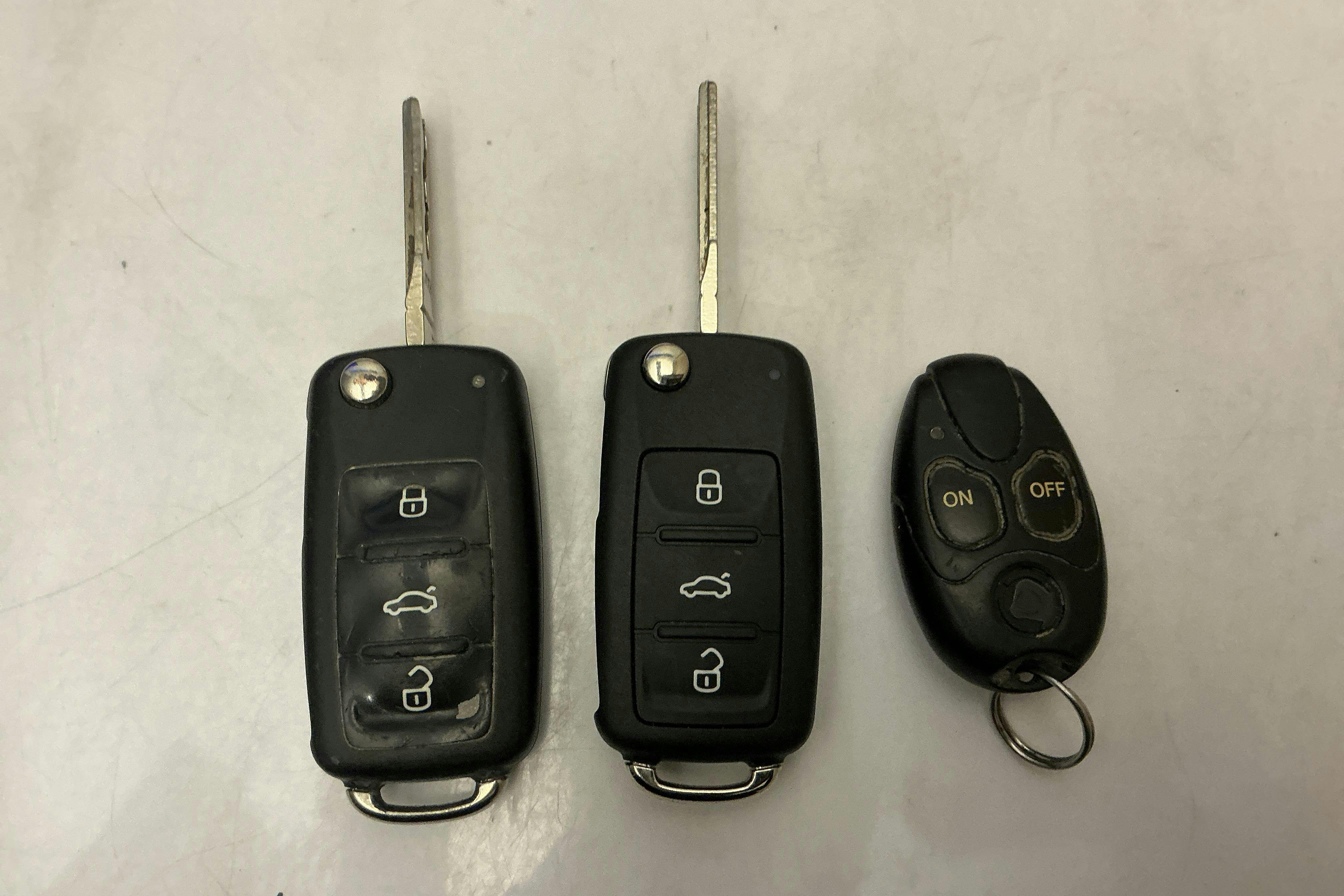 Presentation photo 13 of 13: VW Caddy 2.0 TDI Maxi Skåp 4MOTION (150hk) - 112 470 km - Automatic - white - 2020