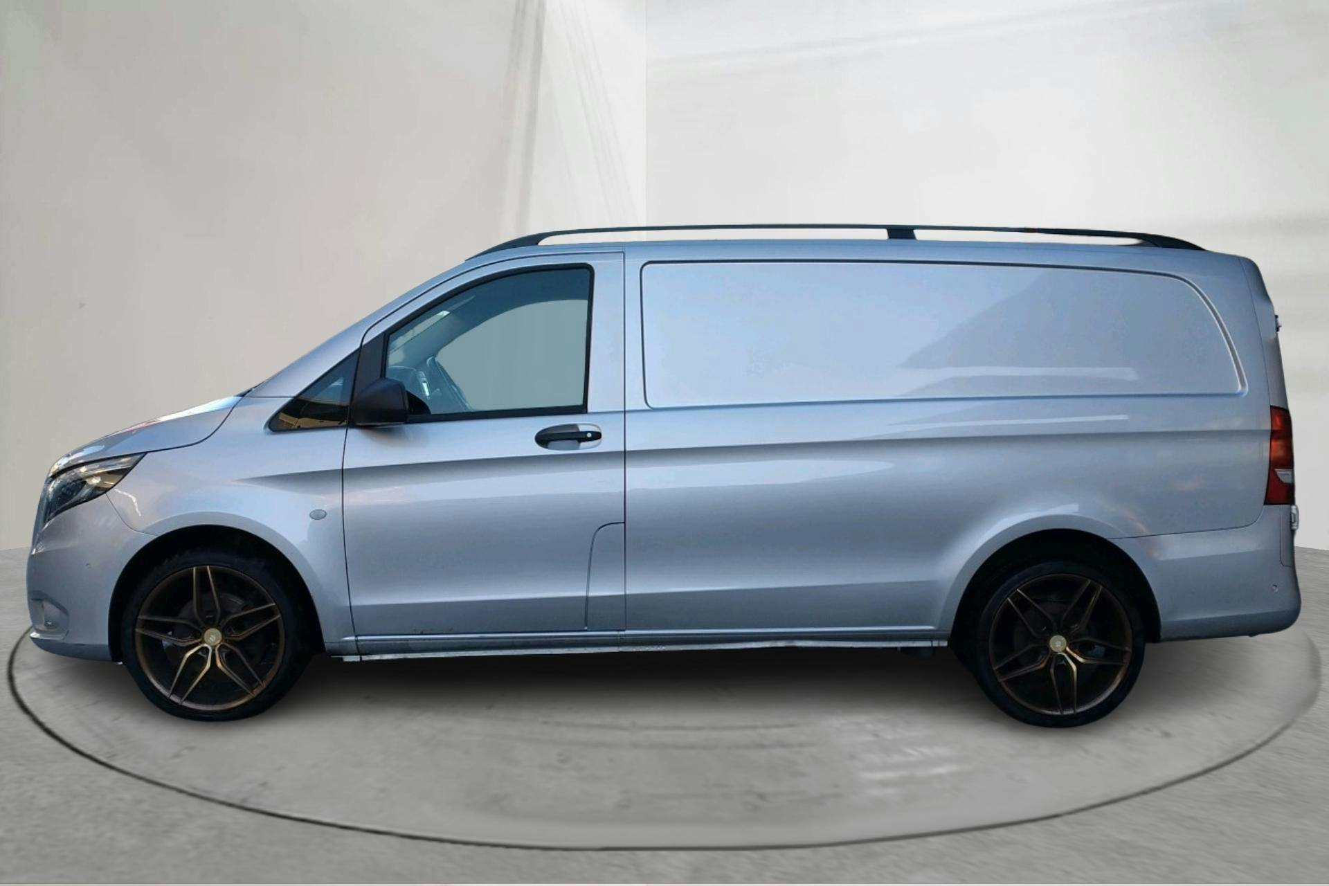 Presentationsfoto 2 av 14: Mercedes Vito 119 BlueTEC W640 (190hk) - 23 698 mil - Automat - silver - 2020