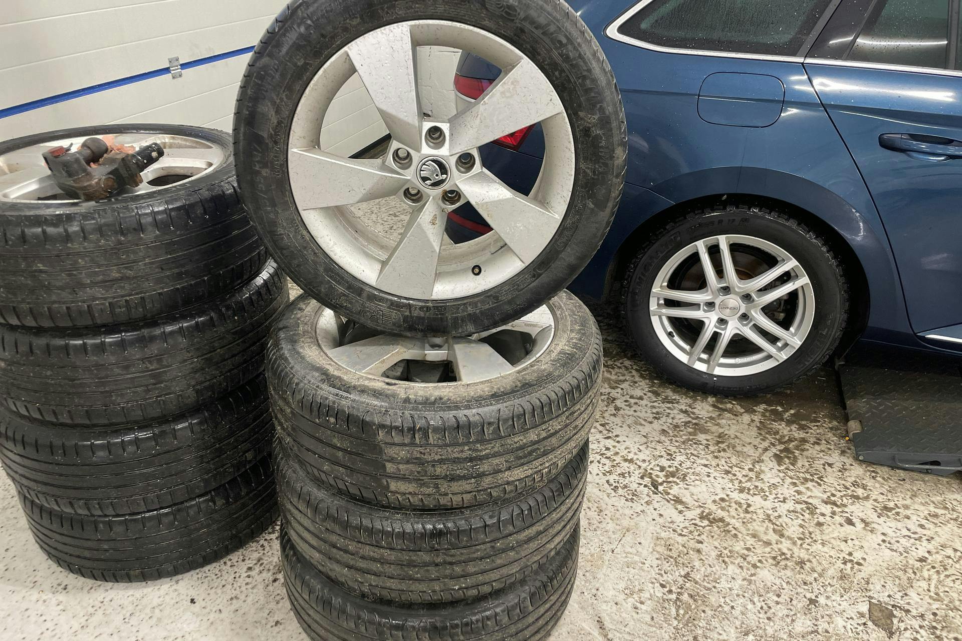 Presentation photo 16 of 16: Skoda Octavia Scout II 2.0 TDI 4X4 (150hk) - 192 600 km - Automatic - white - 2018