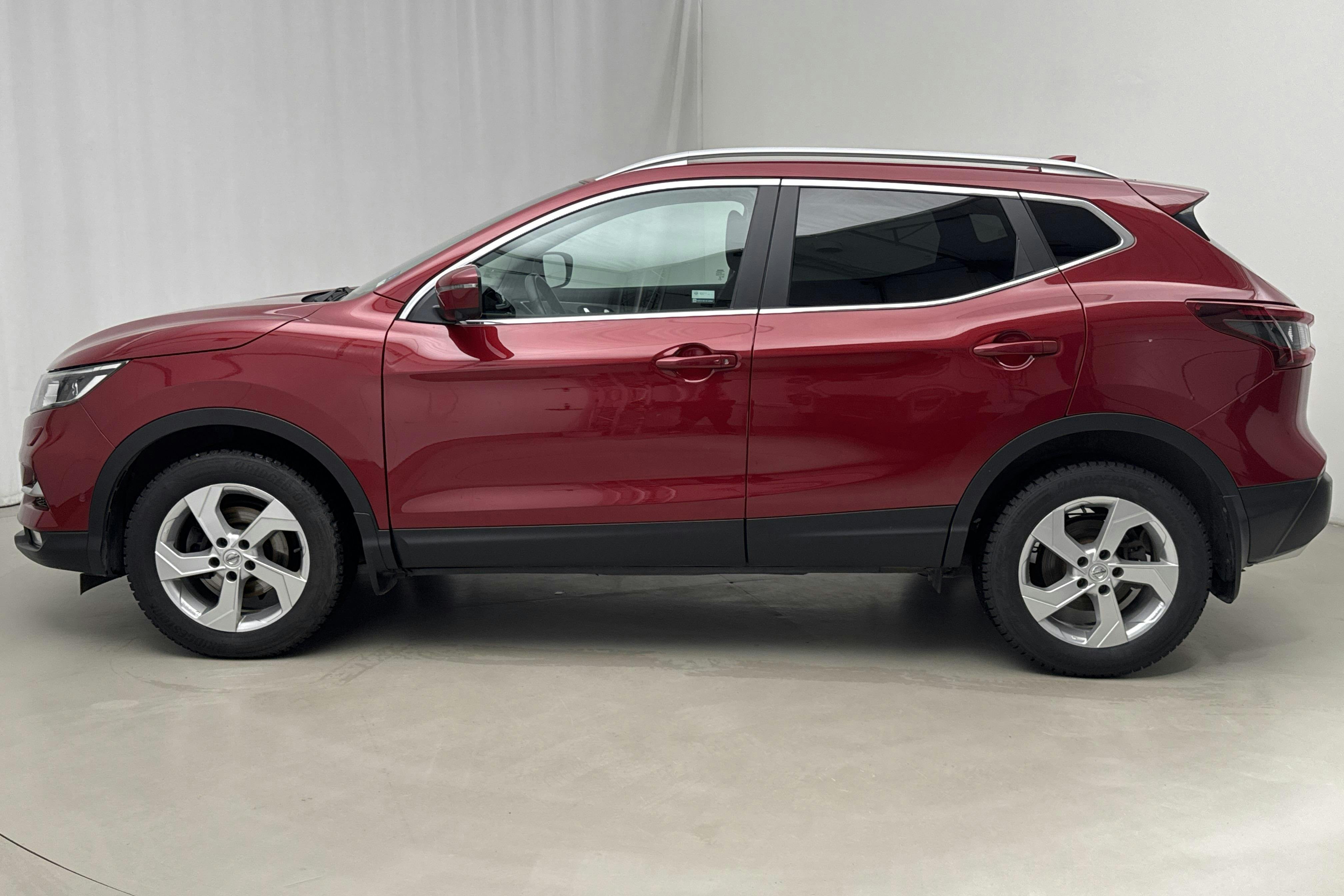 Esittelykuva 2 osoitteesta 18: Nissan Qashqai 1.3 DIG-T (160hk) - 59 510 km - Automaattinen - punainen - 2021