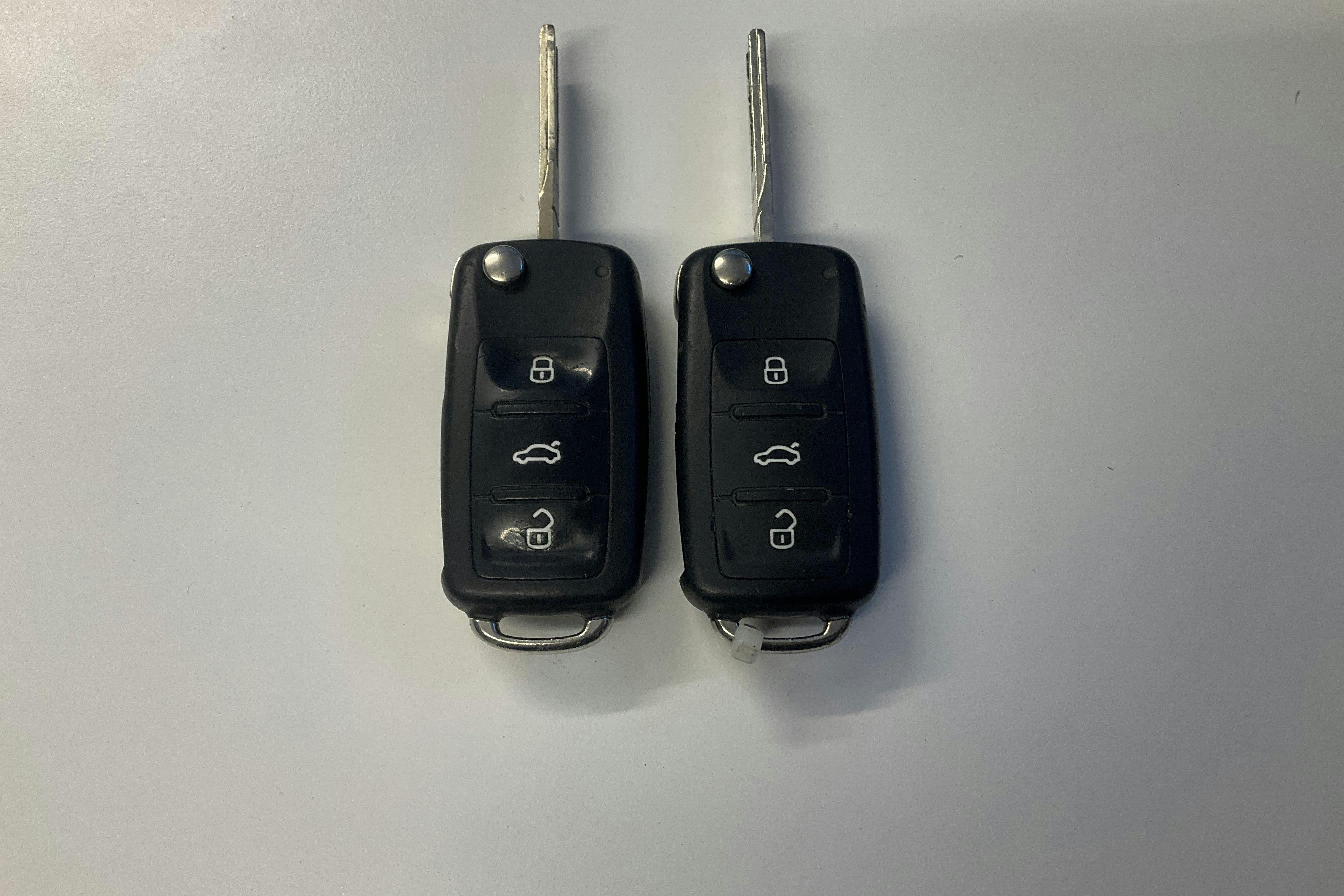 Presentation photo 16 of 16: Skoda Fabia 1.2 TSI Combi (86hk) - 187 290 km - Manual - Dark Blue - 2012