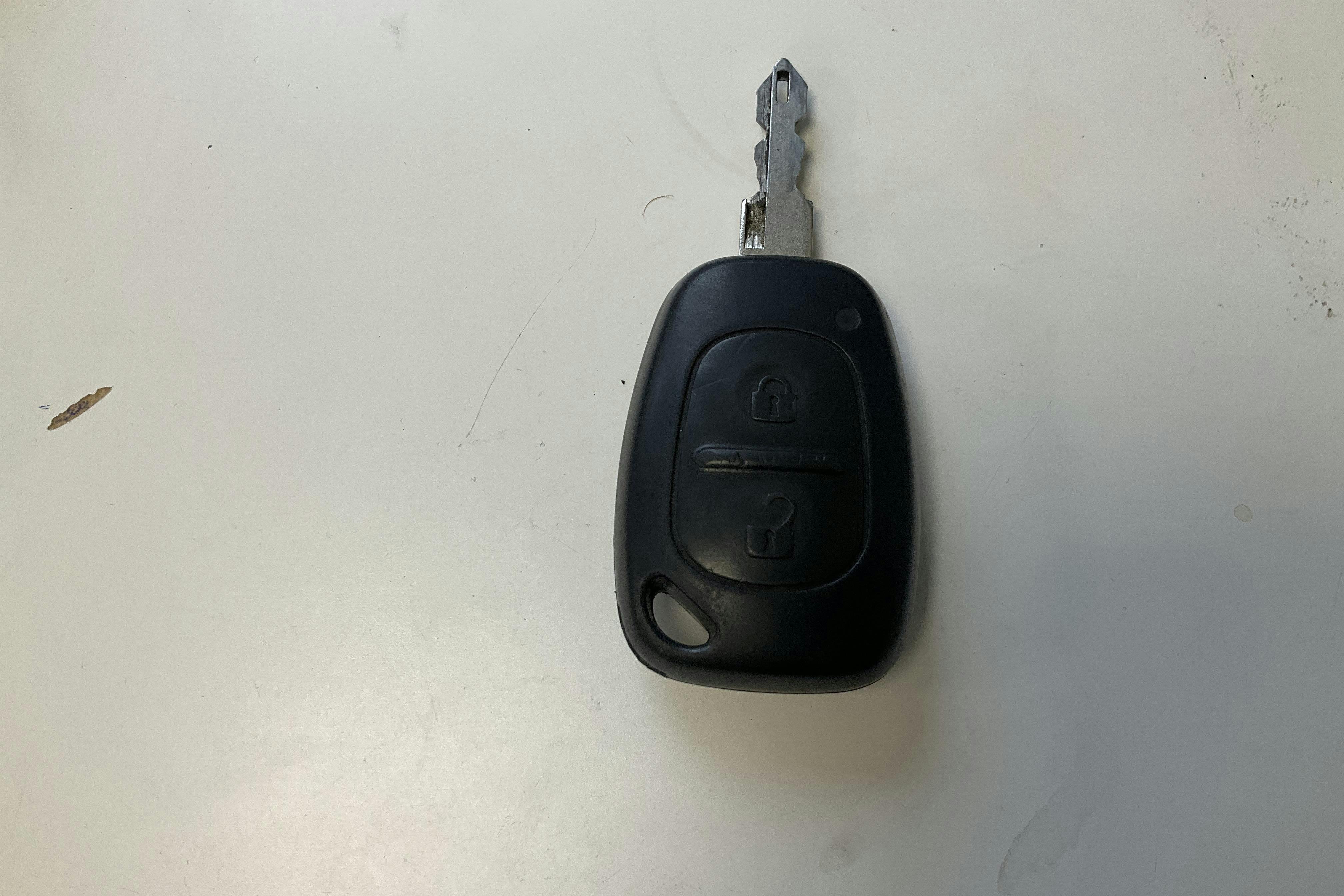 Presentation photo 15 of 15: Renault Trafic 1.9 dCi Skåp (100hk) - 117 900 km - Manual - white - 2004