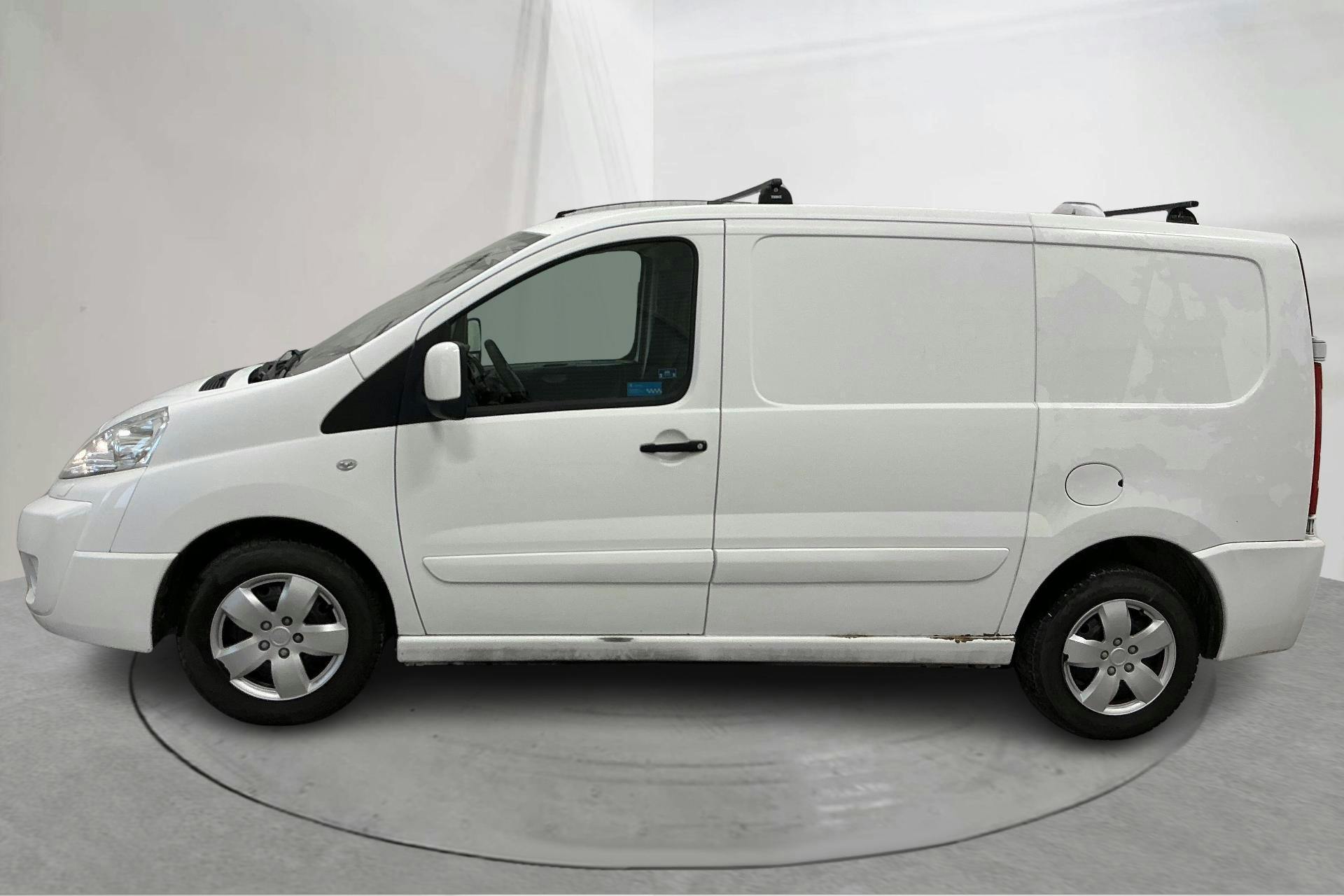 Presentationsfoto 2 av 15: Peugeot Expert 2.0 HDI Skåp (163hk) - 13 552 mil - Automat - vit - 2016