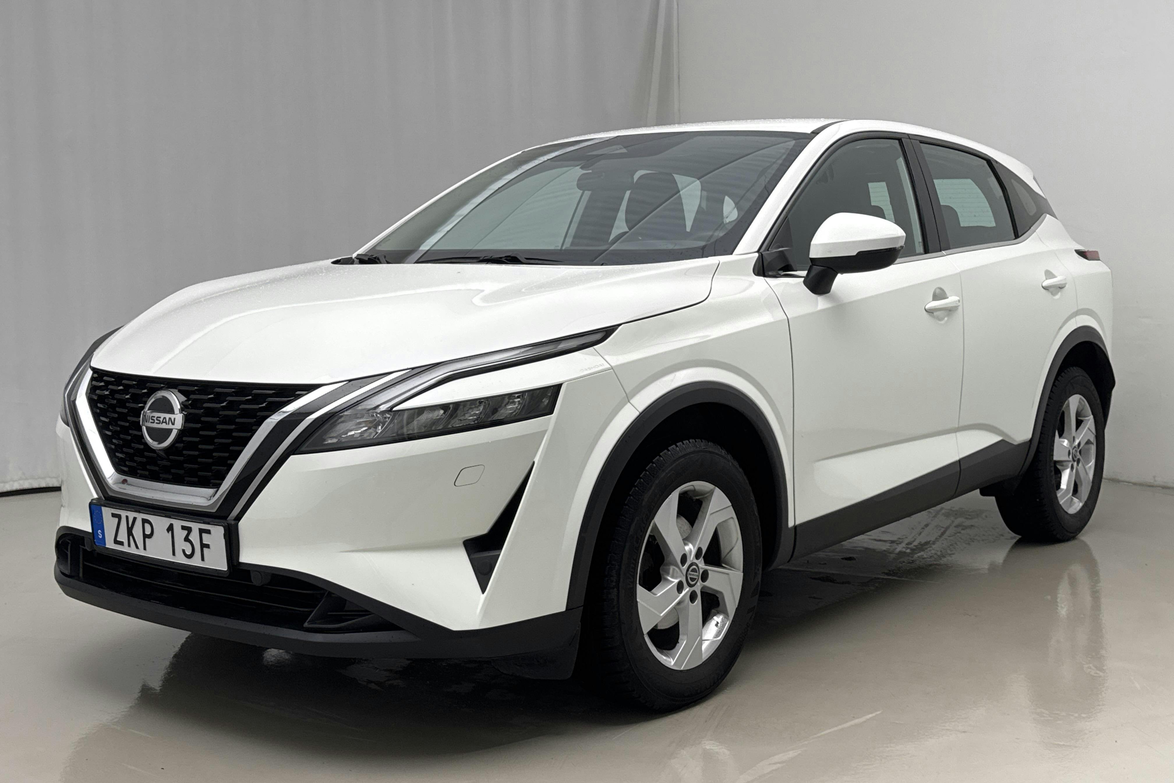 Presentation photo 1 of 13: Nissan Qashqai 1.3 MHEV (158hk) - 29 870 km - Automatic - white - 2022