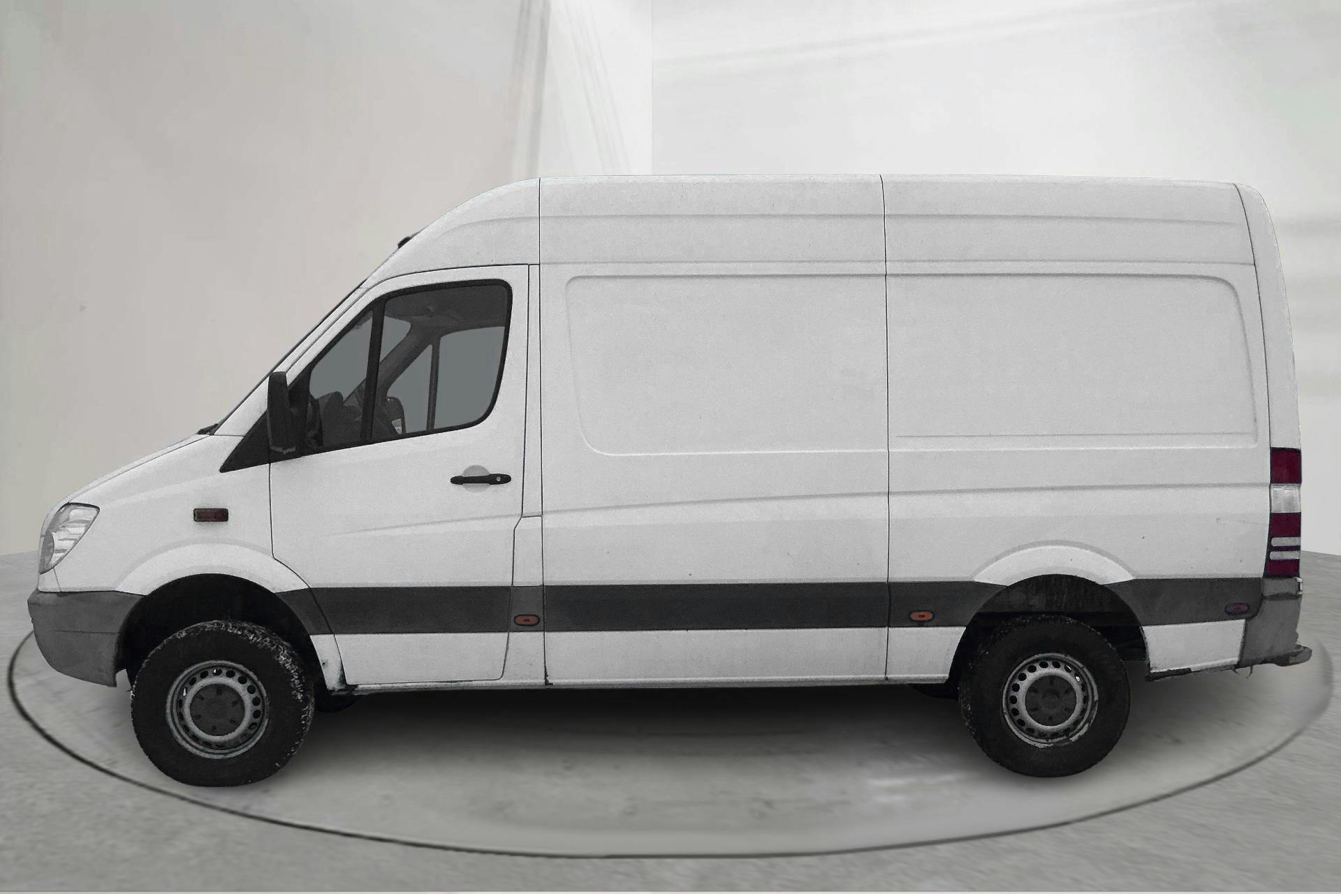 Presentationsfoto 2 av 14: Mercedes Sprinter 316 CDI 4x4 (163hk) - 22 763 mil - Manuell - vit - 2012