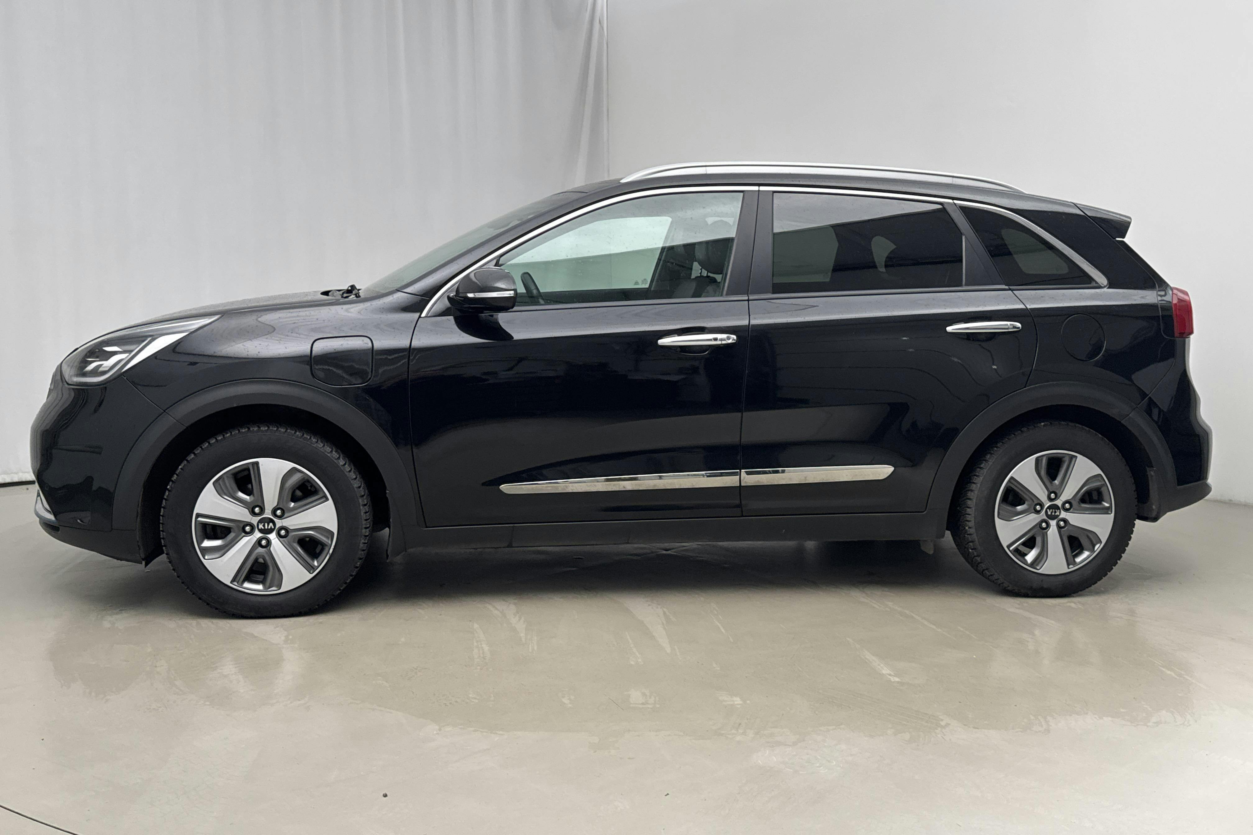 Esitlusfoto 2 aadressil 19: KIA Niro Plug-in Hybrid 1.6 (141hk) - 109 320 km - Automaatne - must - 2019