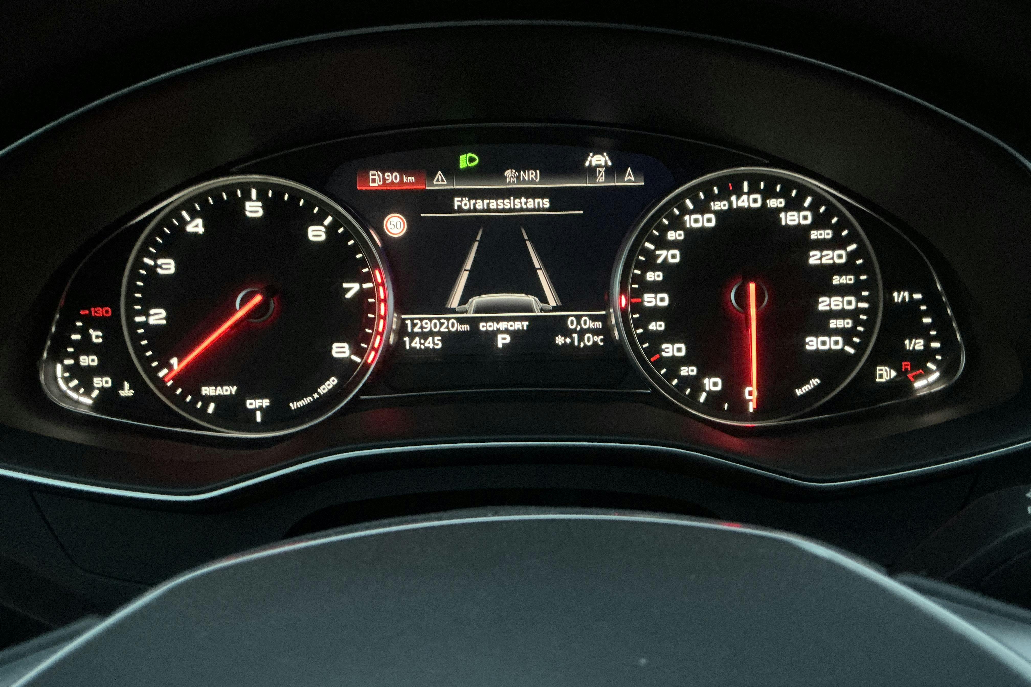 Presentationsfoto 15 av 15: Audi A6 Sedan 45 TFSI quattro (245hk) - 12 903 mil - Automat - svart - 2020