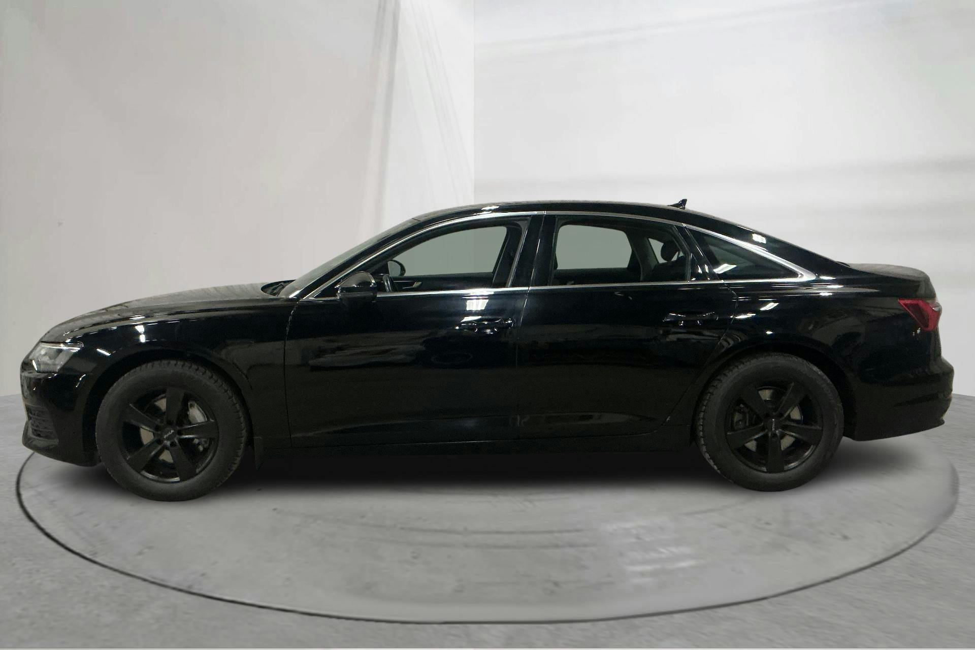 Presentationsfoto 2 av 15: Audi A6 Sedan 45 TFSI quattro (245hk) - 12 903 mil - Automat - svart - 2020