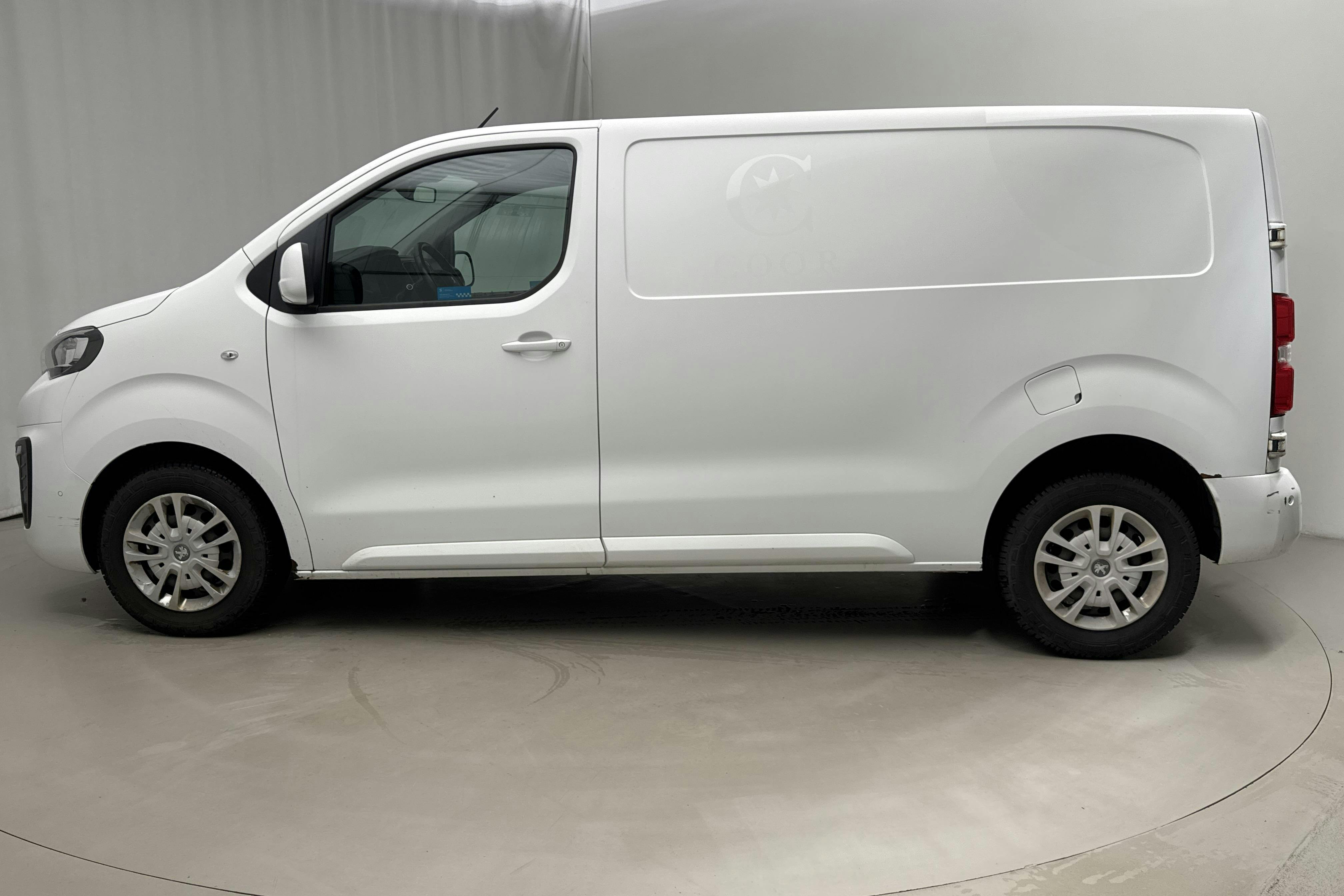 Presentationsfoto 2 av 14: Peugeot Expert BlueHDi Skåp (122hk) - 8 696 mil - Manuell - vit - 2019