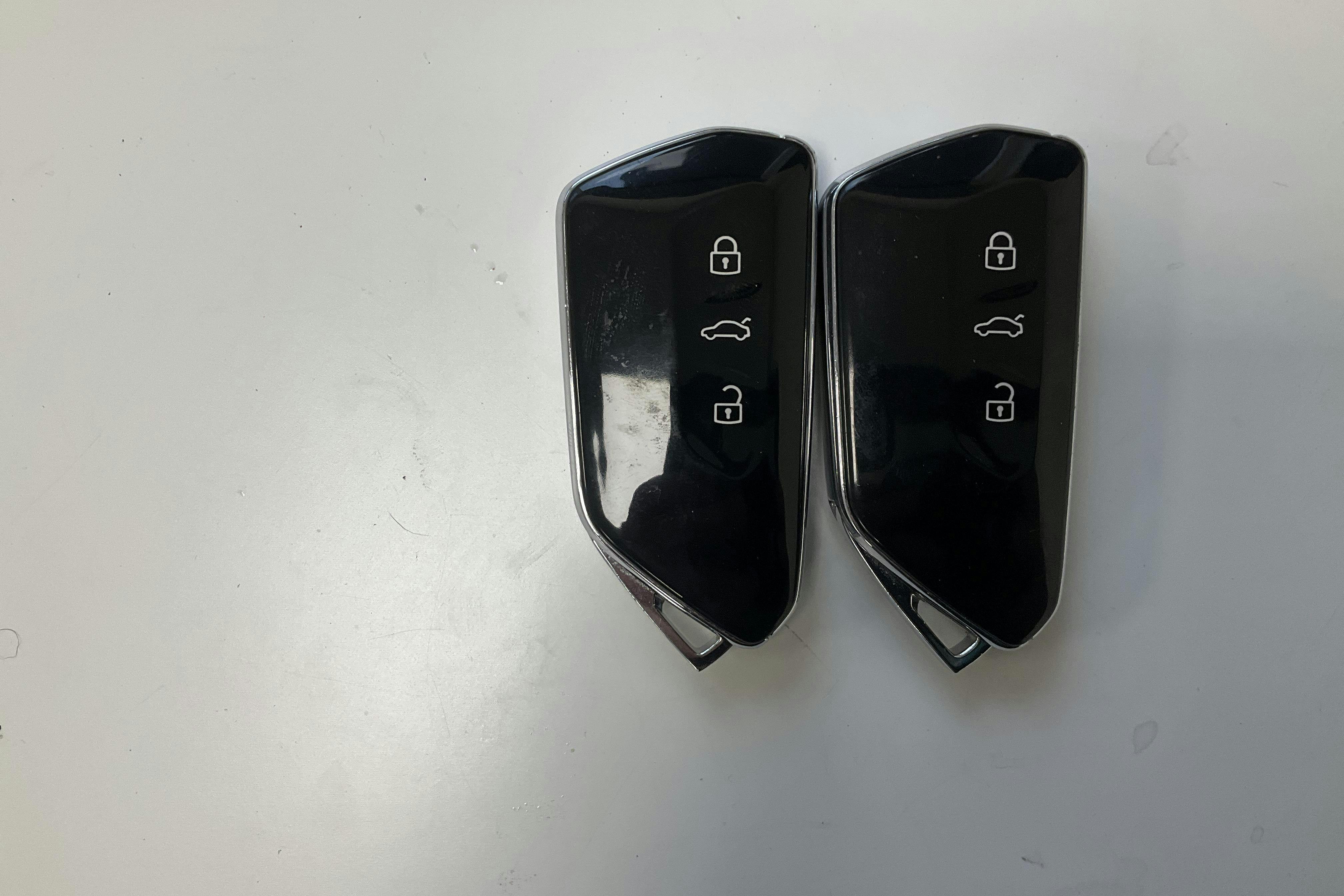 Presentation photo 18 of 18: VW ID.4 77kWh (204hk) - 55 220 km - Automatic - Dark Grey - 2023