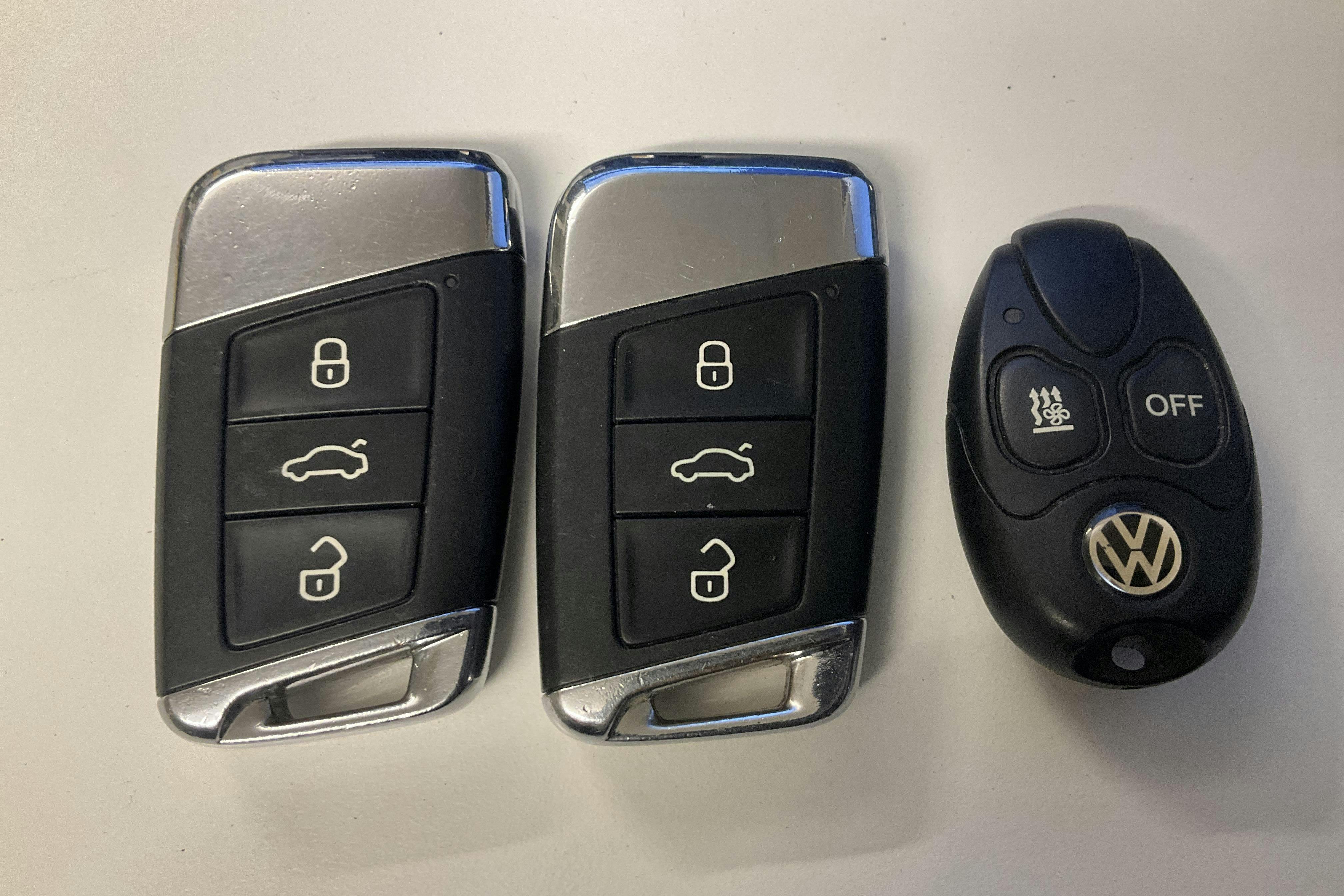 Presentationsfoto 20 av 20: VW Passat 2.0 TDI Sportscombi (150hk) - 12 575 mil - Automat - vit - 2016