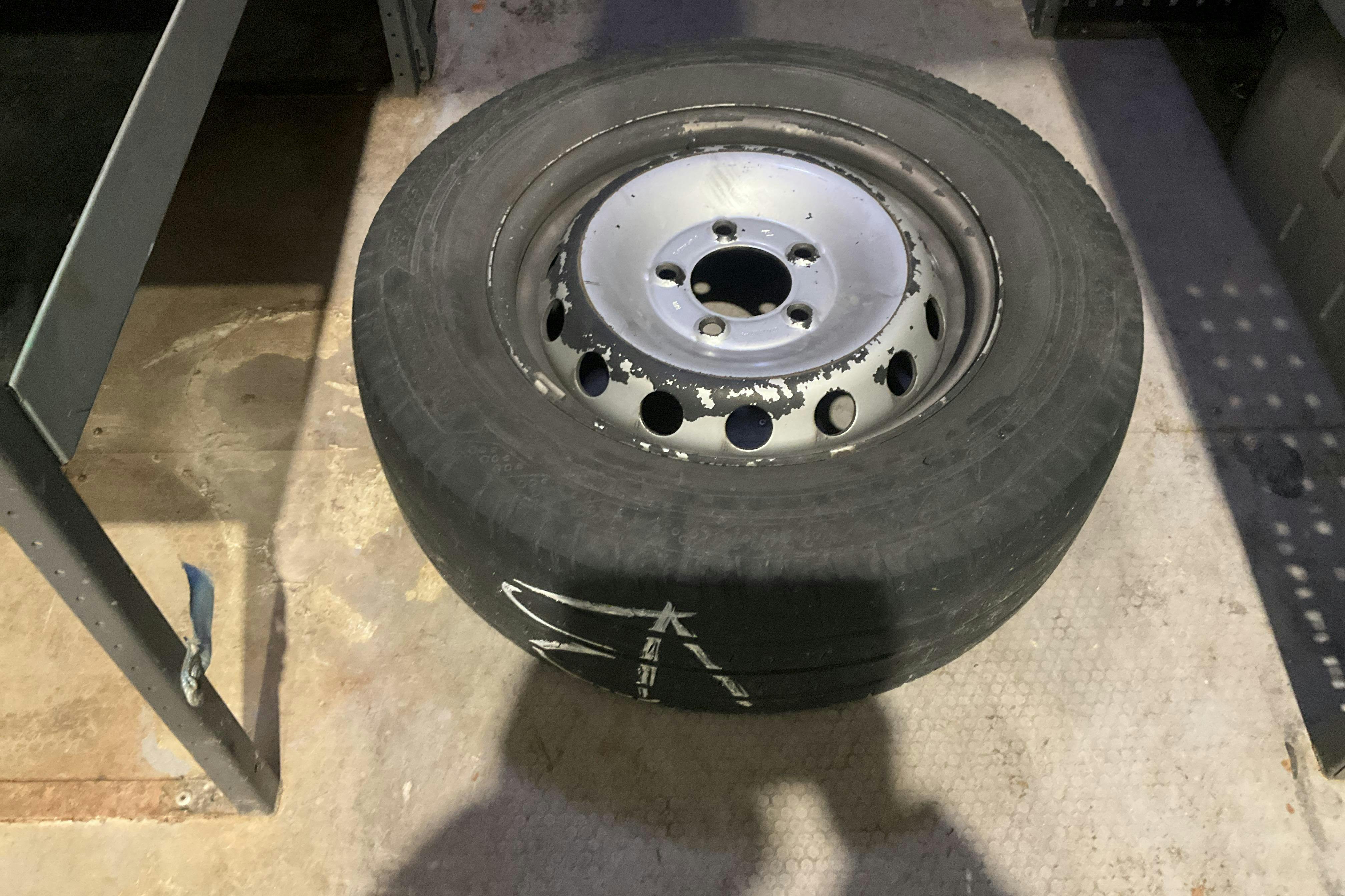 Presentation photo 13 of 13: Renault Master 2.3 dCi FAP 2WD (145hk) - 152 720 km - Manual - gray - 2018