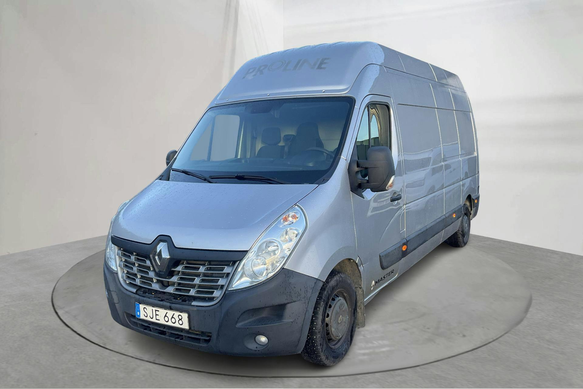 Presentation photo 1 of 13: Renault Master 2.3 dCi FAP 2WD (145hk) - 152 720 km - Manual - gray - 2018