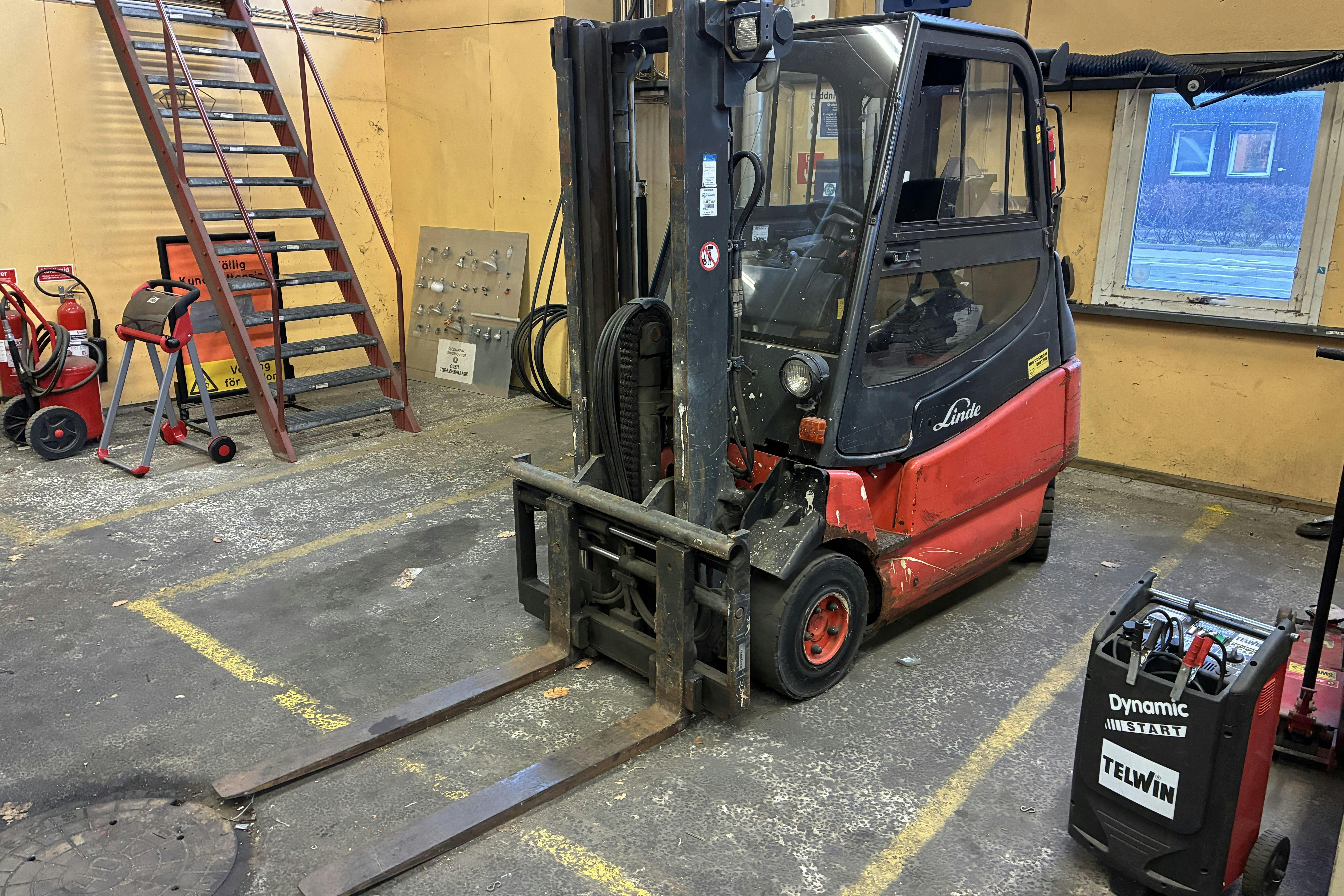 Presentationsfoto 1 av 32: Linde E35 Truck - 0 km - 2006