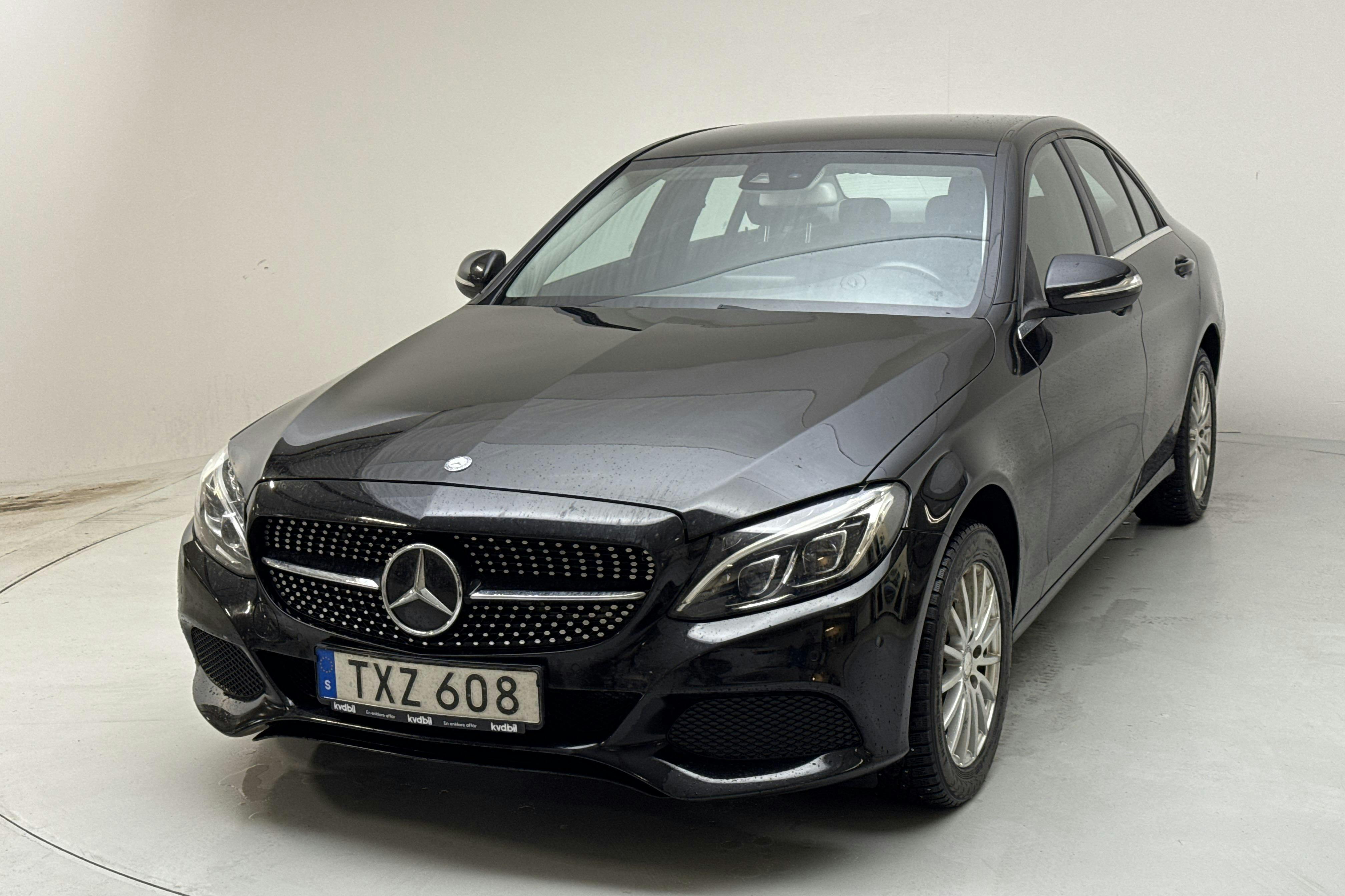 Presentationsfoto 1 av 14: Mercedes C 220 BlueTEC W205 (170hk) - 20 764 mil - Automat - svart - 2015