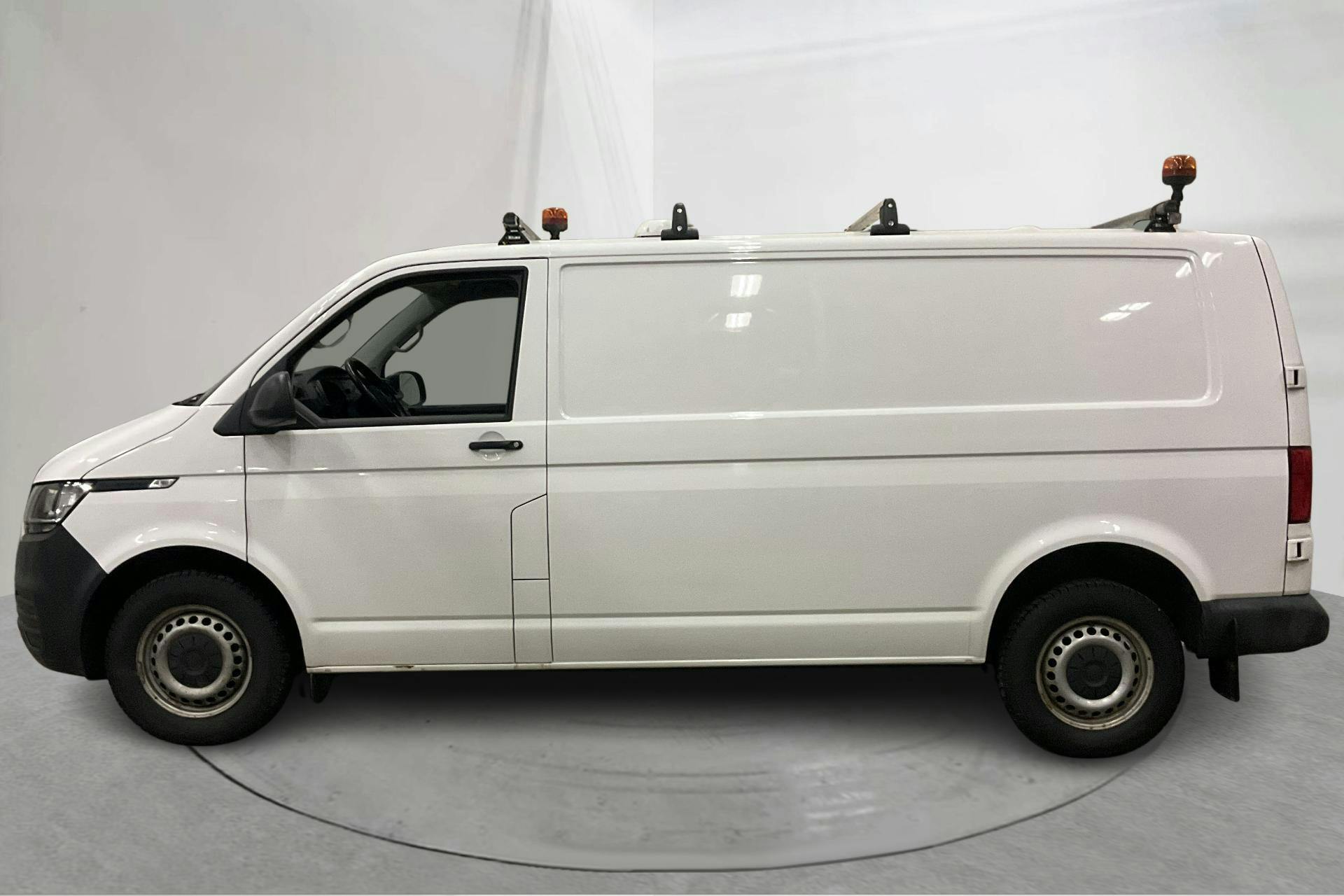 Presentation photo 2 of 19: VW Transporter T6 2.0 TDI BMT Skåp 4MOTION (150hk) - 125 570 km - Manual - white - 2020
