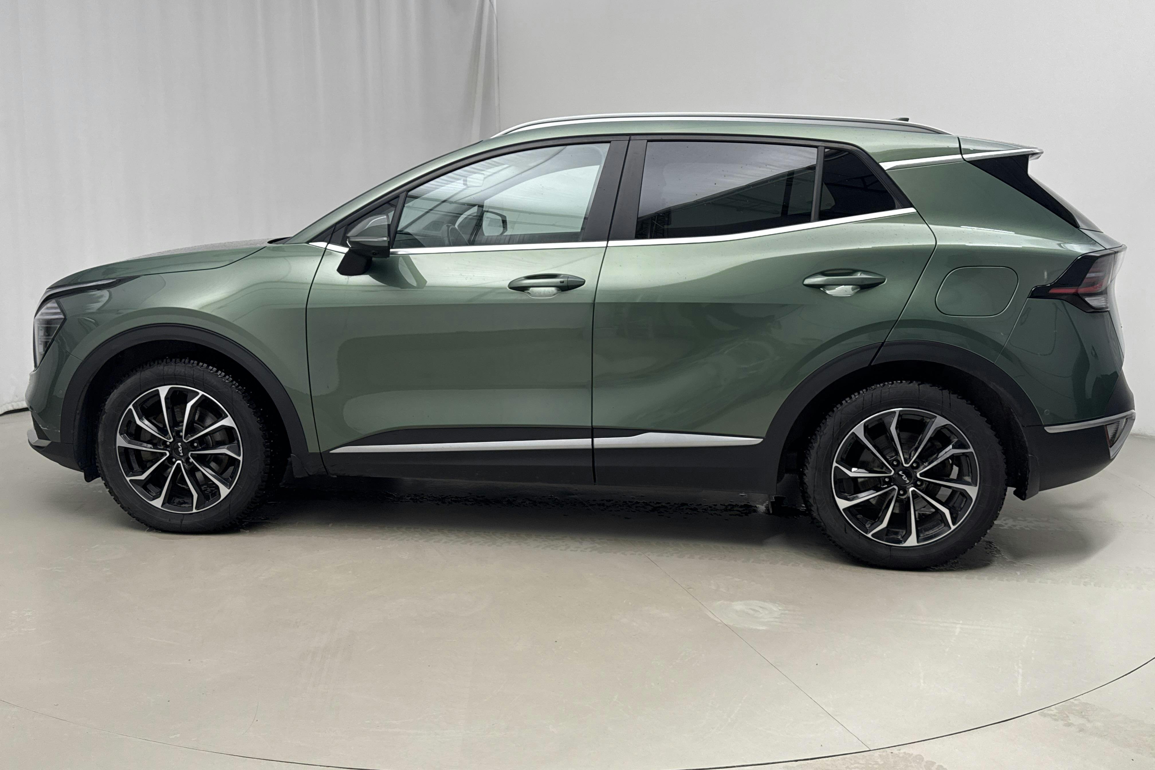 Presentation photo 2 of 18: KIA Sportage PHEV AWD (265hk) - 155 770 km - Automatic - green - 2022