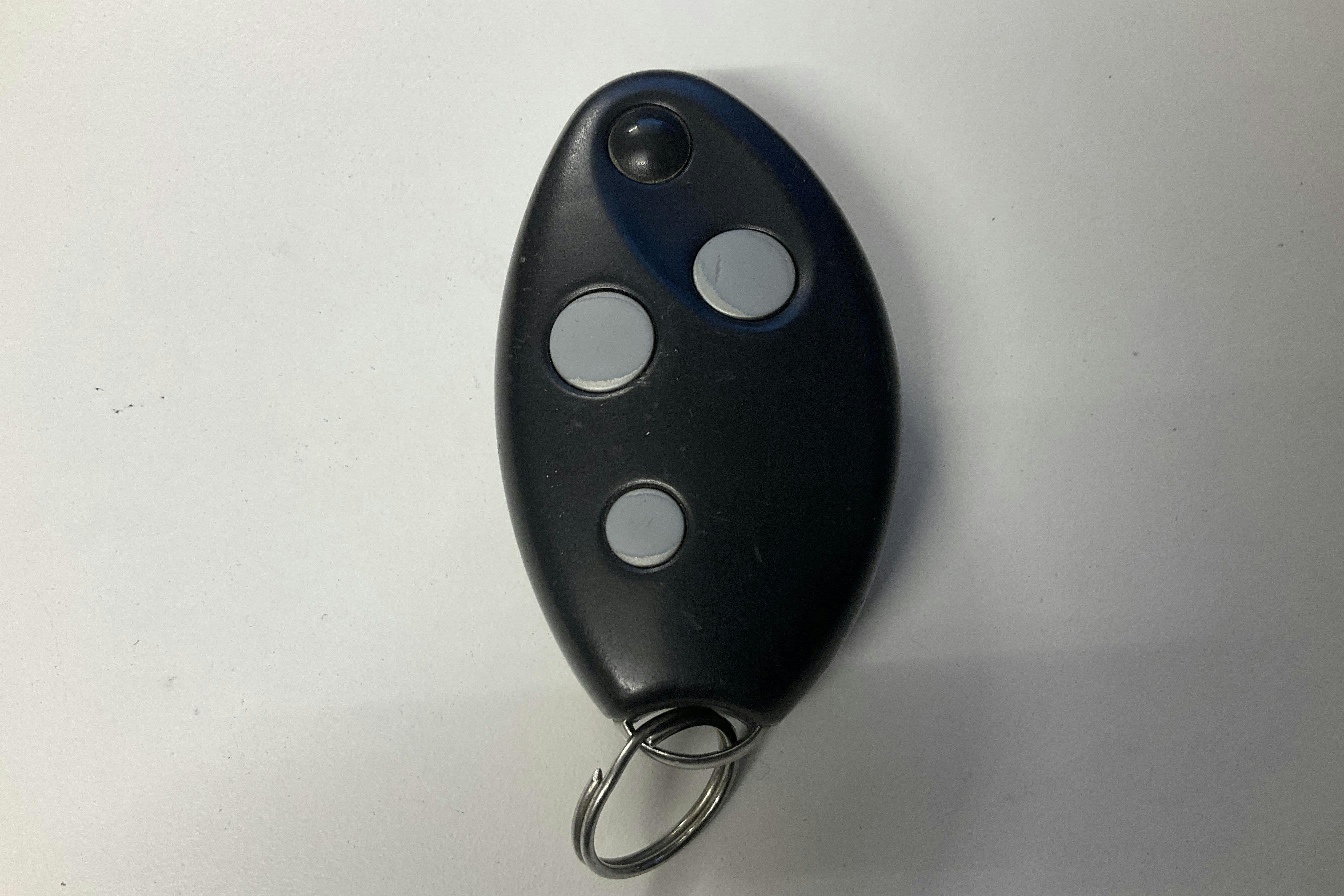 Presentationsfoto 12 av 12: Citroën C5 II 3.0 V6 5dr (210hk) - 18 465 mil - Automat - silver - 2006