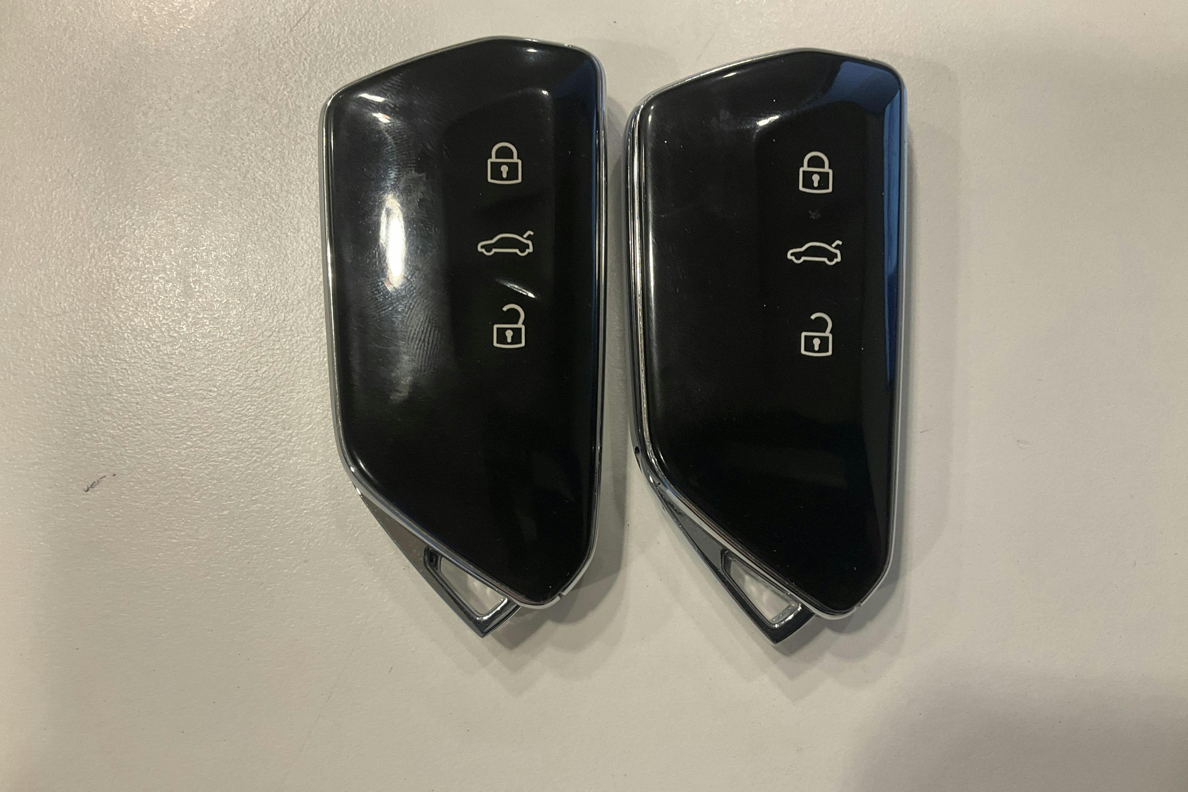 Presentationsfoto 19 av 19: VW Golf VIII 1.0 TSI 5dr (110hk) - 4 666 mil - Automat - grå - 2021