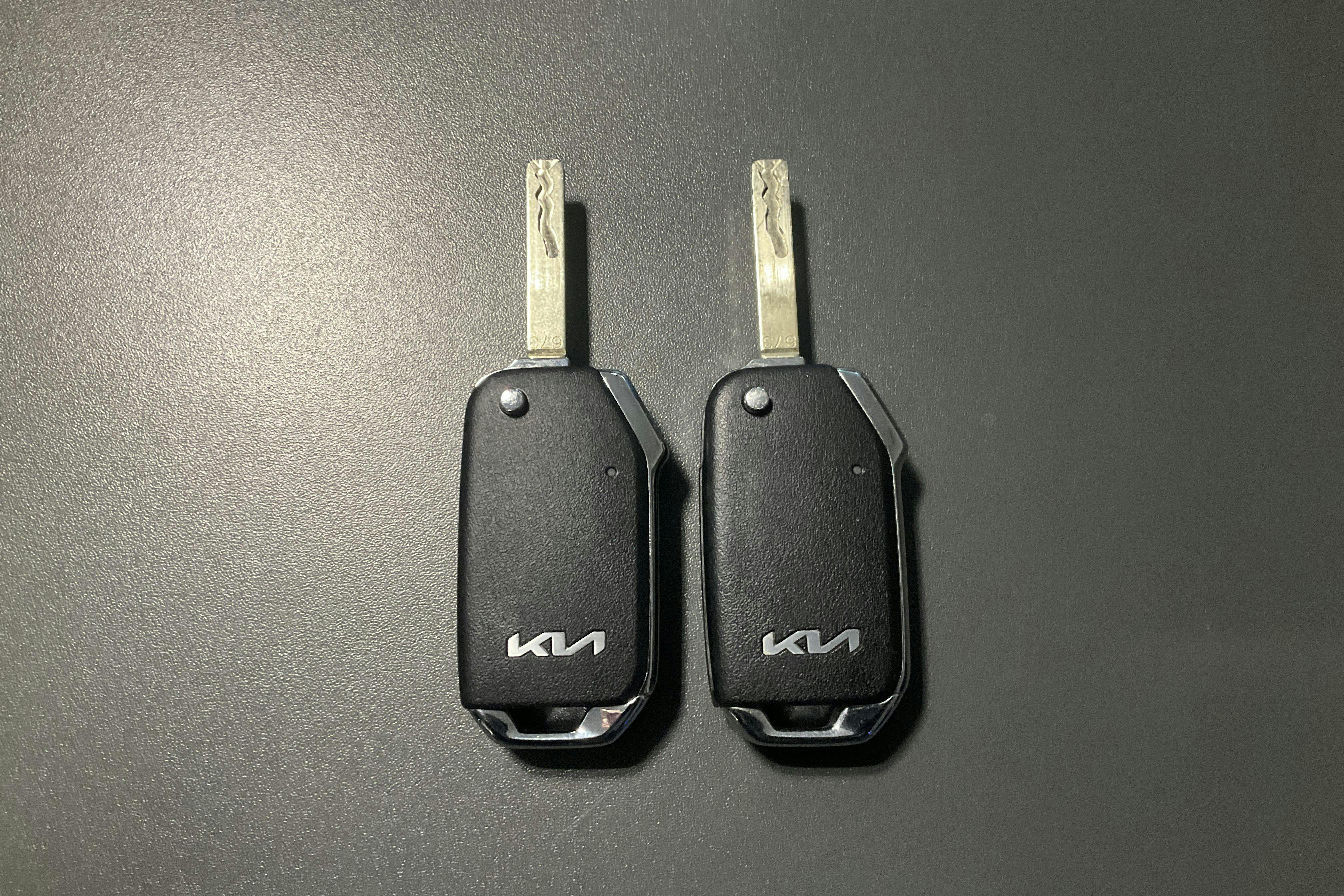 Presentation photo 14 of 14: Kia Picanto 1.0 MPI (63hk) - 38 520 km - Automatic - white - 2025