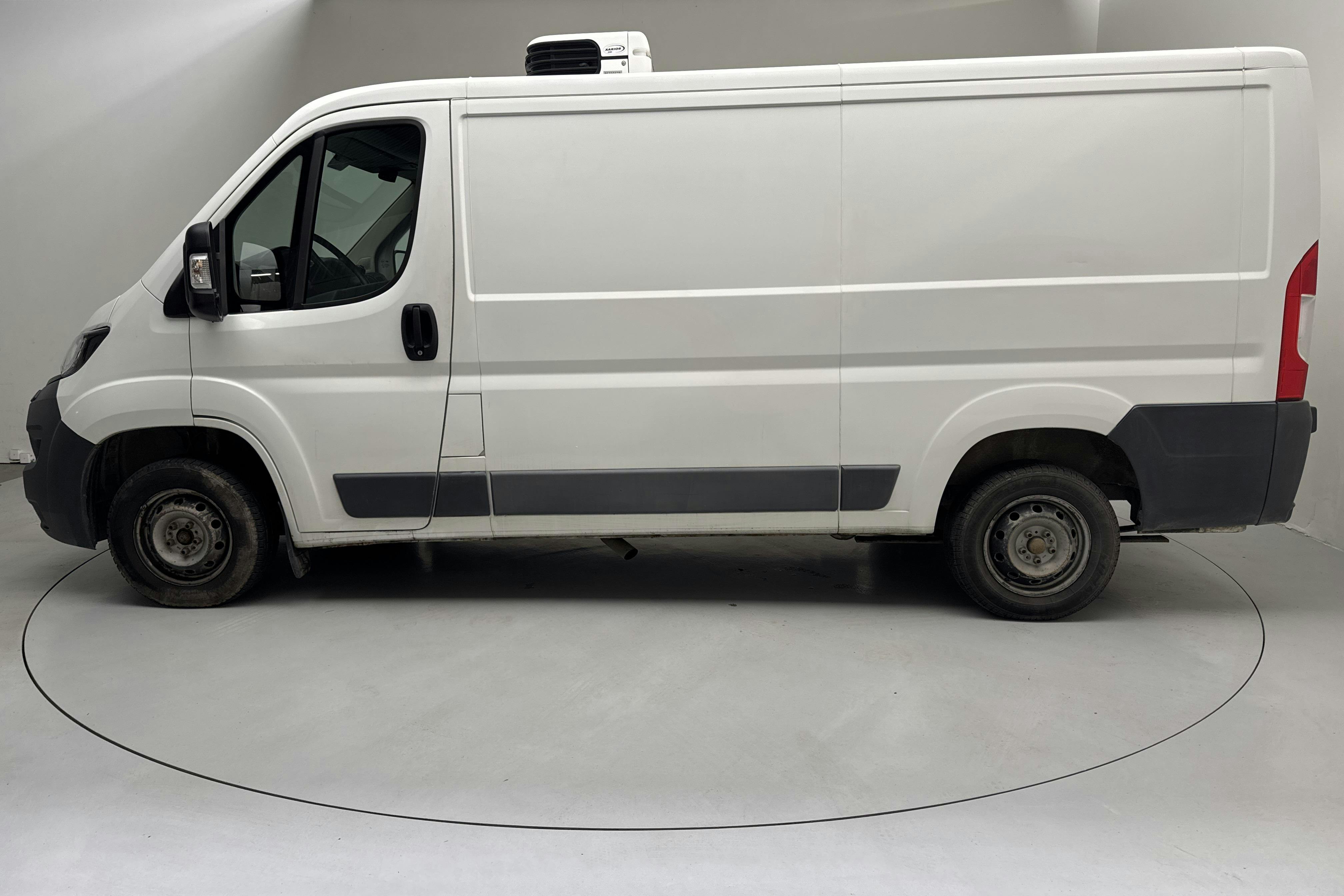 Presentationsfoto 2 av 15: Peugeot Boxer 335 2.0 BlueHDi Skåp (130hk) - 22 995 mil - Manuell - vit - 2017