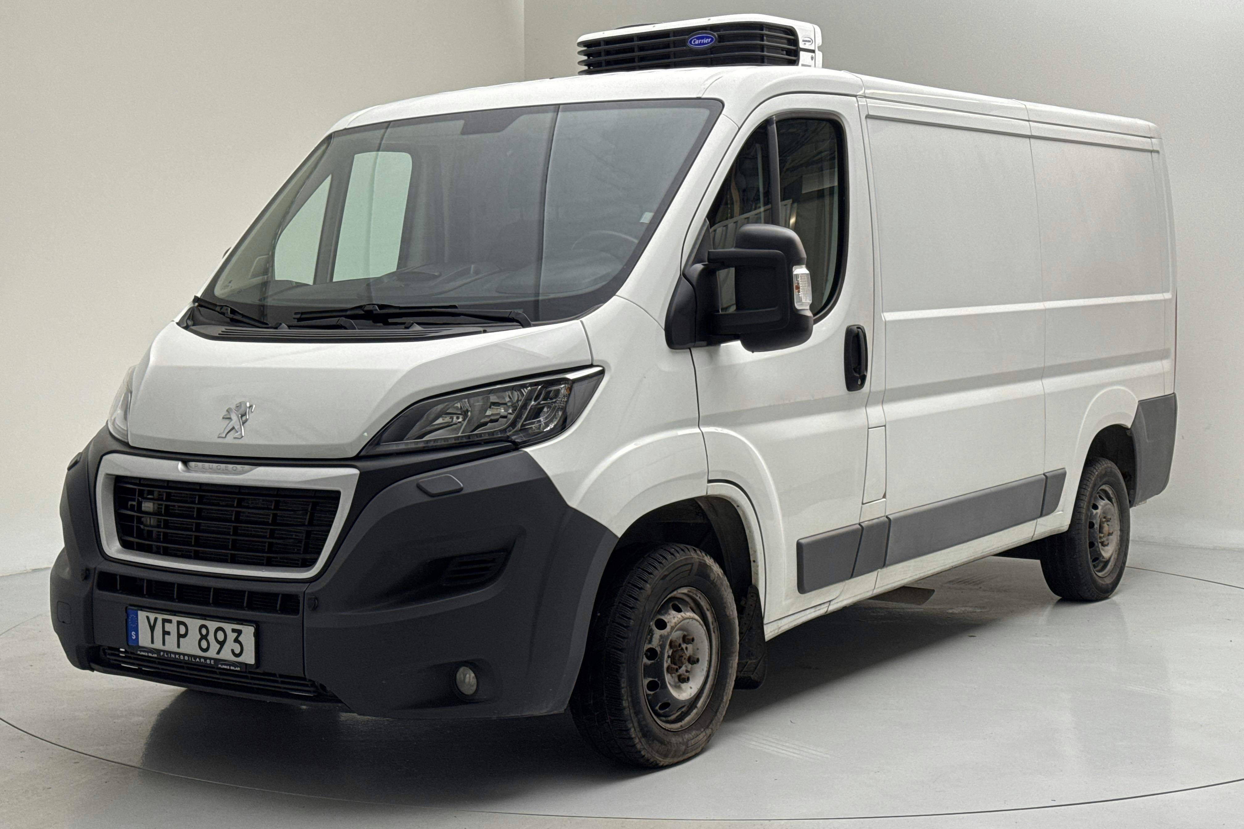 Presentationsfoto 1 av 15: Peugeot Boxer 335 2.0 BlueHDi Skåp (130hk) - 22 995 mil - Manuell - vit - 2017